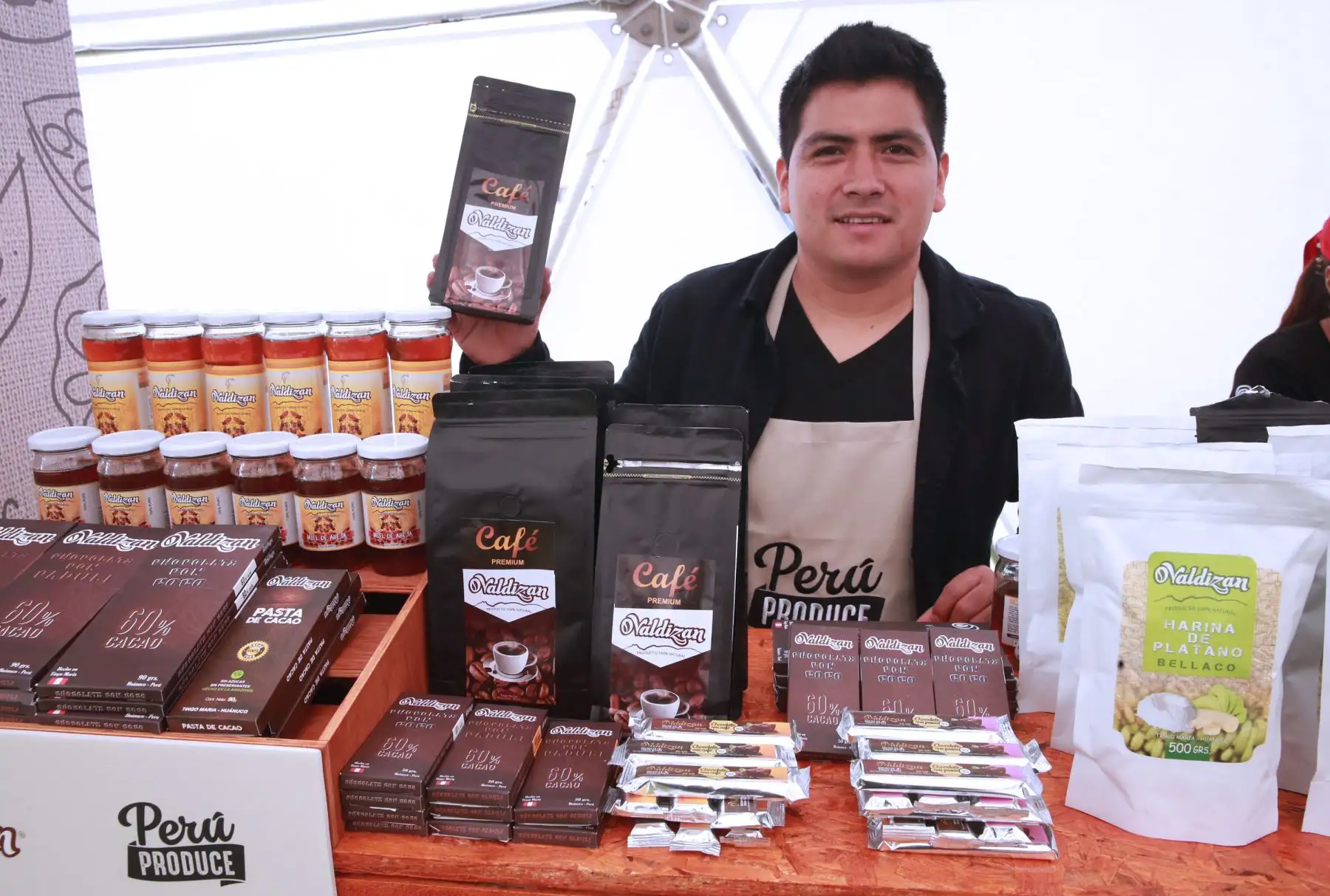 Productos regionales, procedentes de nuestro Perù presentan en la feria de productos Domo "Perú Produce", que reúne a más de 10 milpymes, en la Costa Verde de San Miguel .Foto: ANDINA/Norman Córdova