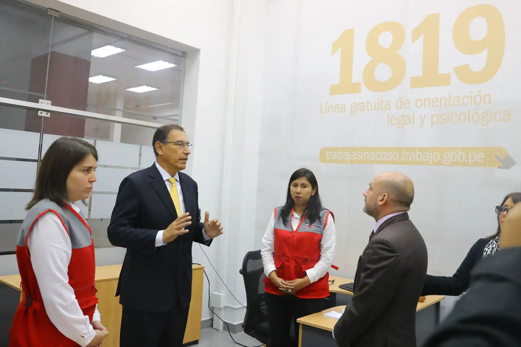 Presidente Vizcarra lideró lanzamiento de Línea 1819 para denunciar acoso laboral. Foto: ANDINA/Prensa Presidencia