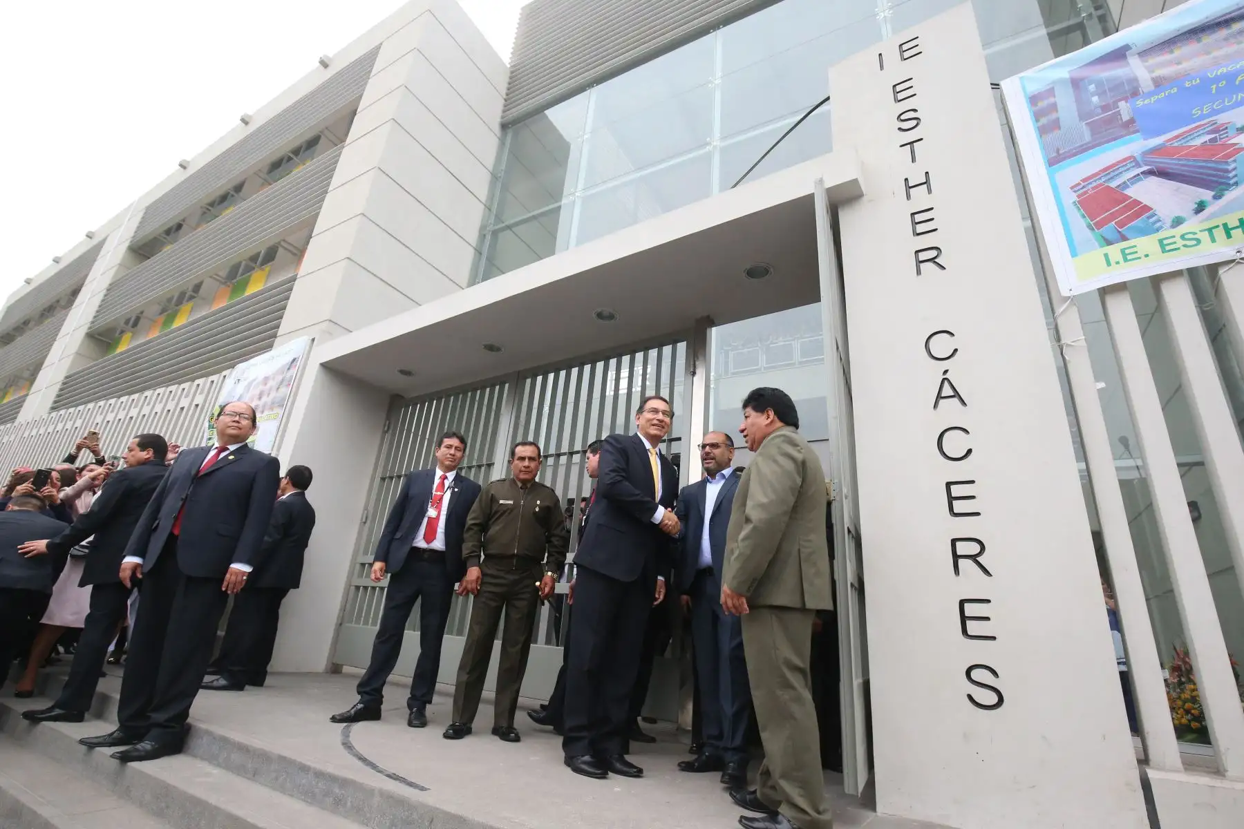 Jefe de Estado inaugura I.E. Esther Cáceres Salgado en el distrito del Rímac. Foto: ANDINA/Prensa Presidencia