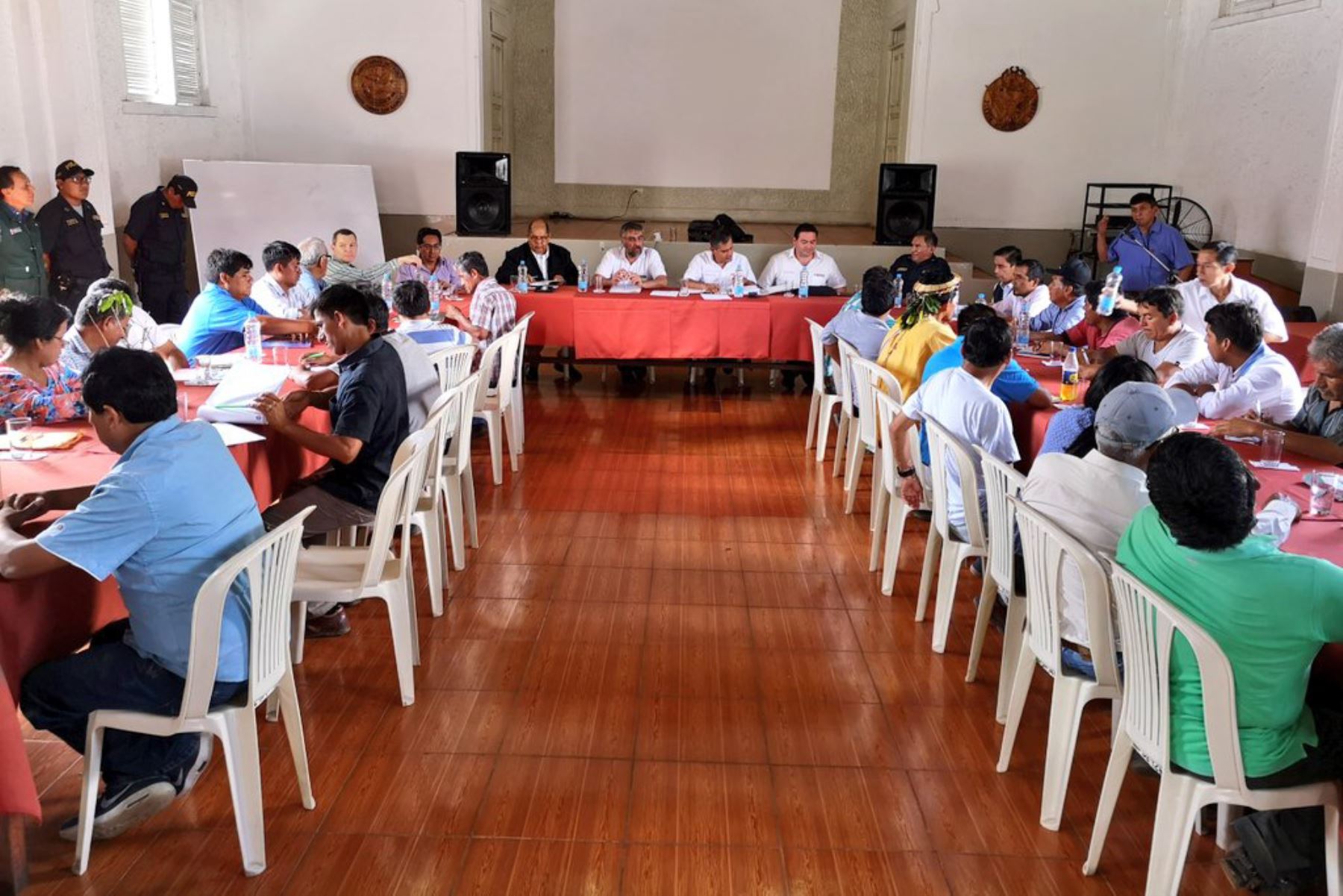 Minagri y productores cafetaleros de la Selva Central instalan mesa de diálogo en San Ramón. ANDINA/Difusión
