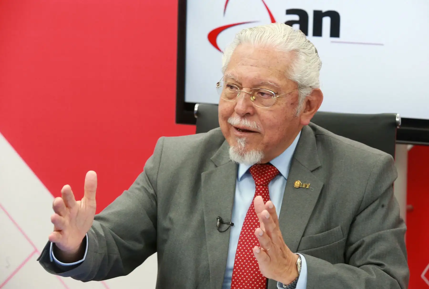 Ministro de Vivienda, Construcción y Saneamiento, Javier Piqué. ANDINA/Norman Córdova