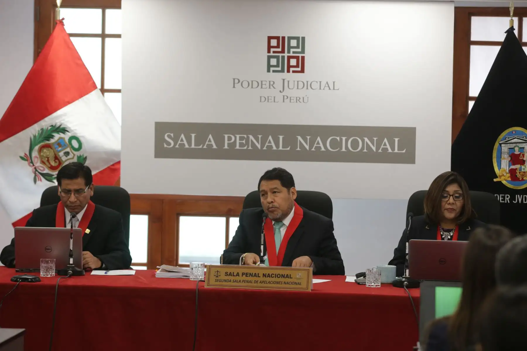 La sesión de la Sala está presidida por el juez César Octavio Sahuanay e integrada por los magistrados Jessica León e Iván Quispe.  Foto: ANDINA/Luis Iparraguirre