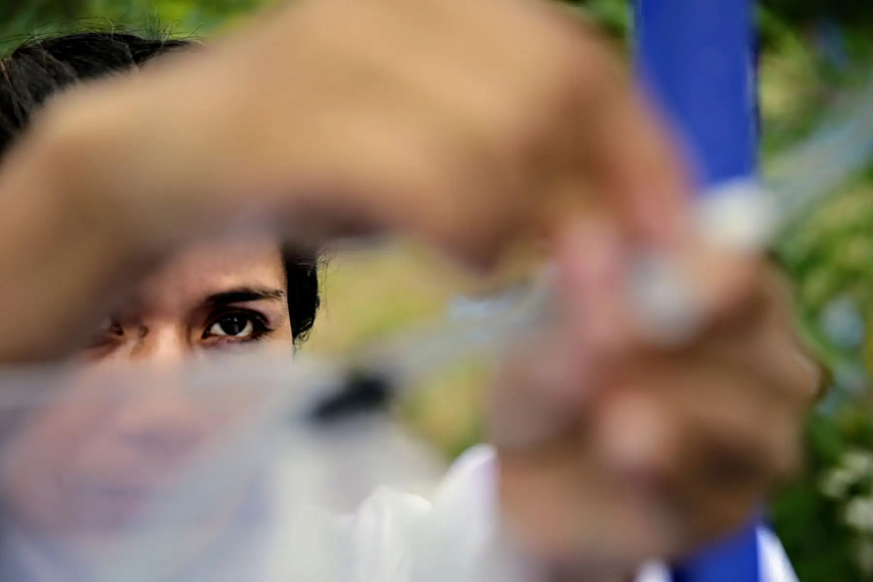 Nazia comenta que su pequeña planta piloto es amigable con el medio ambiente. Foto: ANDINA/Luis Iparraguirre