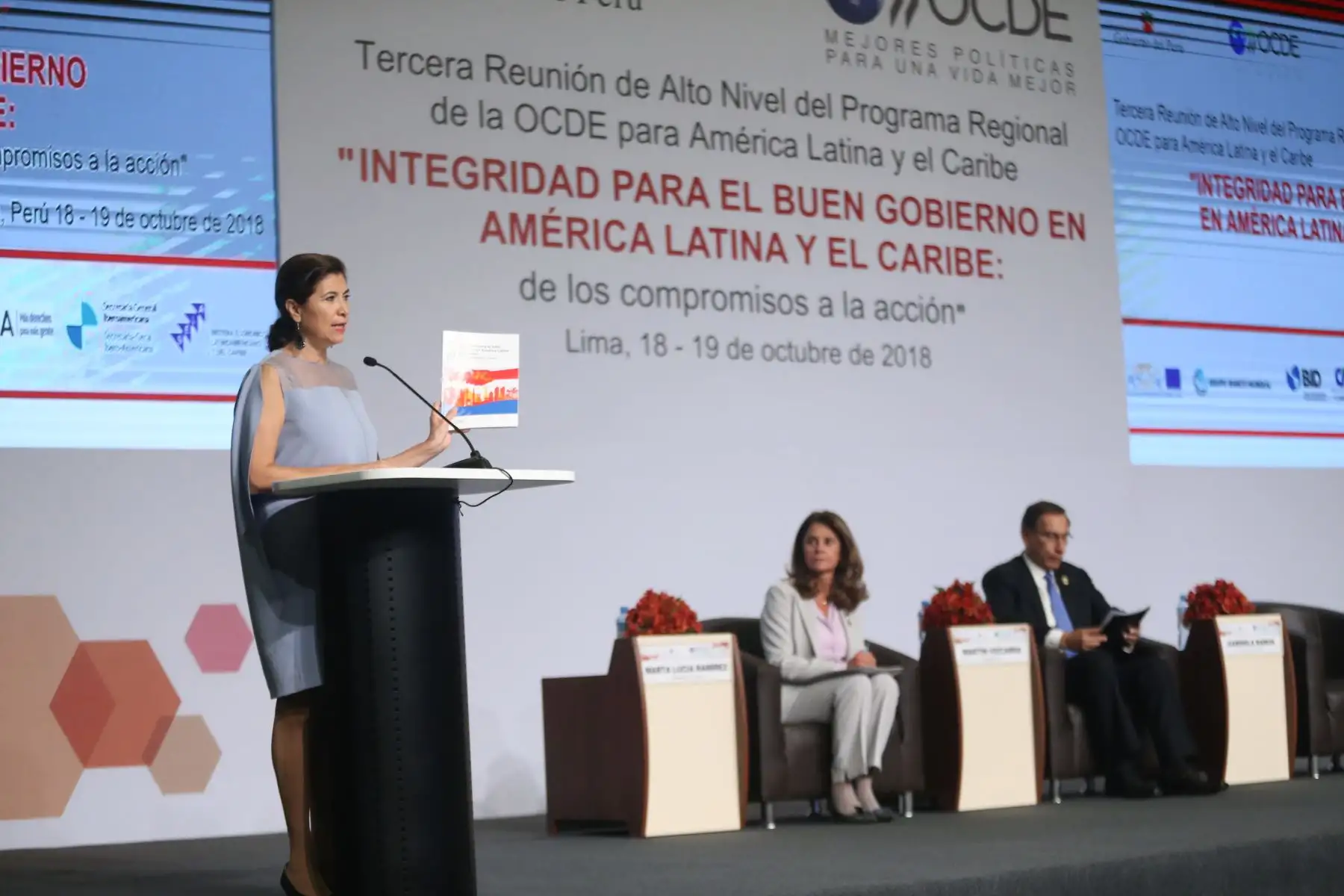 Presidente de la República, Martín Vizcarra, participa en la reunión de Alto Nivel del Programa Regional de la OCDE sobre Integridad para el Buen Gobierno. Foto: ANDINA/Juan Carlos Guzmán Negrini/Prensa Presidencia
