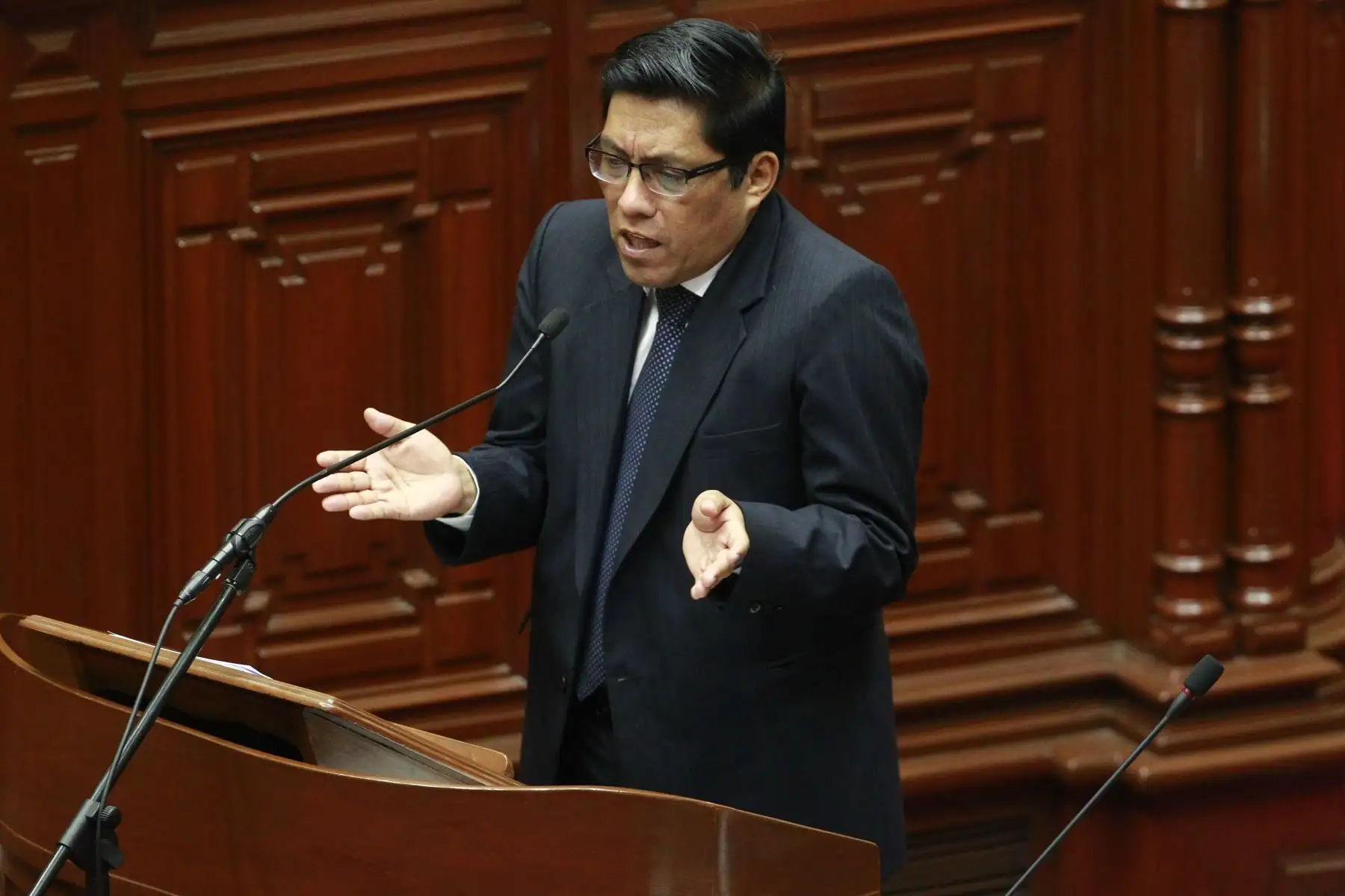 Ministro de Justicia, Vicente Zeballos se presenta en el pleno del Congreso. Foto: ANDINA/Eddy Ramos