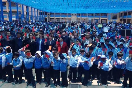 El Ministerio de Educación presentó la campaña “Sácale tarjeta roja a la violencia” para prevenir y combatir el bullying escolar en Cusco.