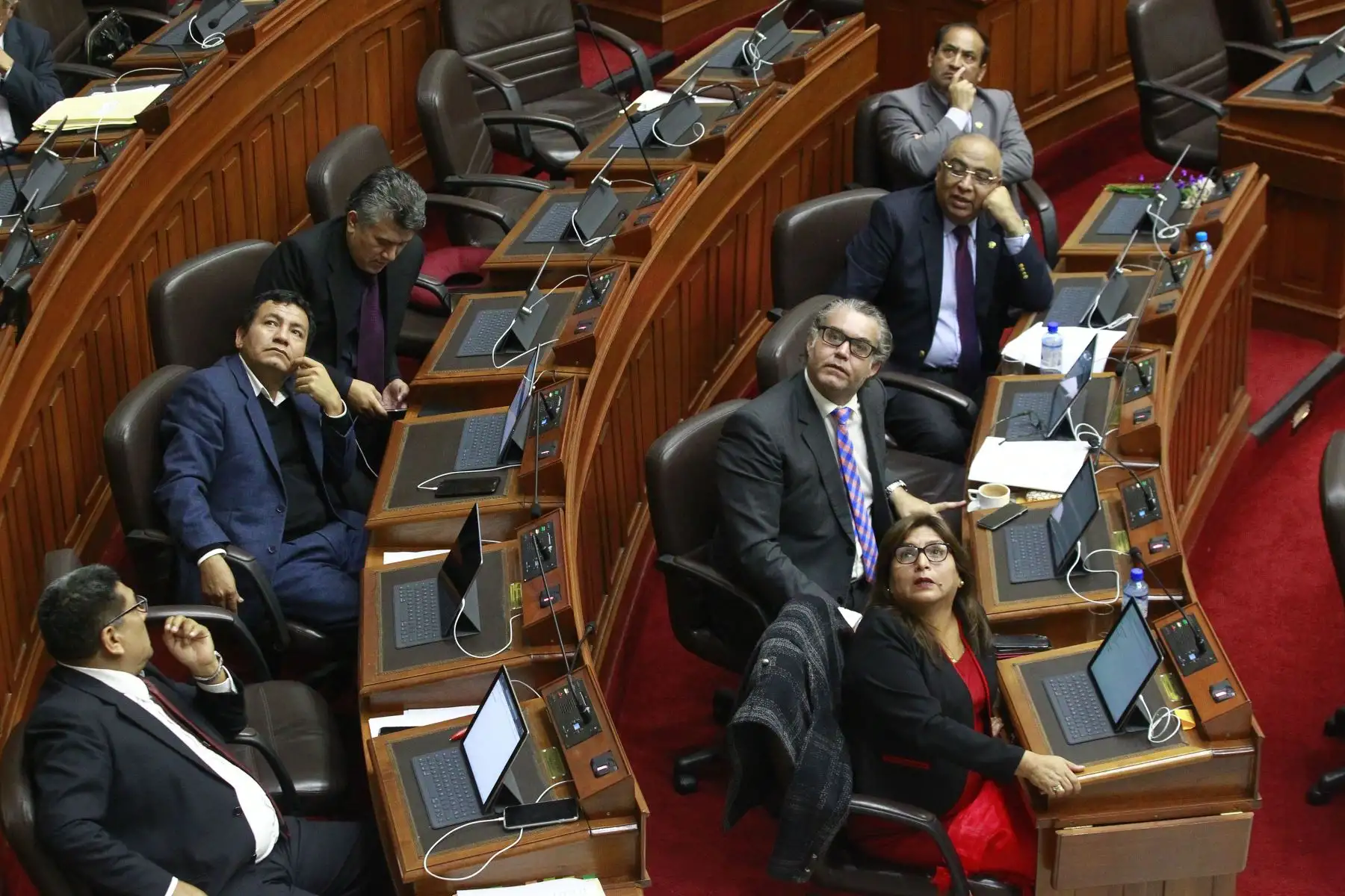 Integrantes de la Bancada fujimorista intervienen en el pleno del Congreso. Foto: ANDINA/Eddy Ramos