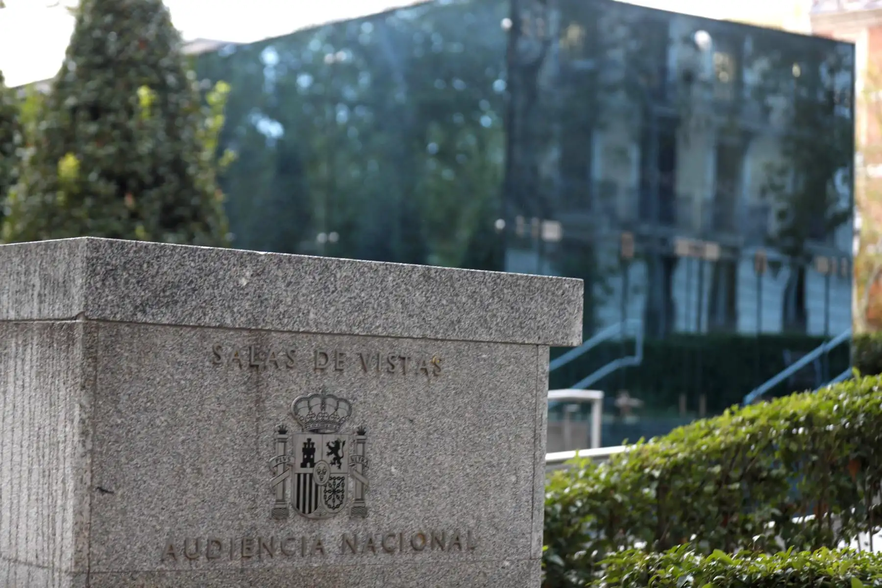 Vista del edificio de la Audiencia Nacional tomada hoy. El exjuez peruano César Hinostroza, detenido en España acusado de liderar una trama de corrupción en el seno de la judicatura de su paÌs, pasar· hoy mismo a disposición de la Audiencia Nacional, tribunal competente en España para decidir sobre las entregas a otros países, donde se le preguntar· si acepta o no su extradición a Perú. EFE