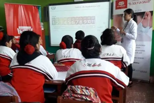 Petroperú realizó hoy una jornada de salud preventiva en beneficio de los más de 1,000 estudiantes, así como de la plana docente de la Institución Educativa Mercedes Cabello de Carbonera de esa ciudad.