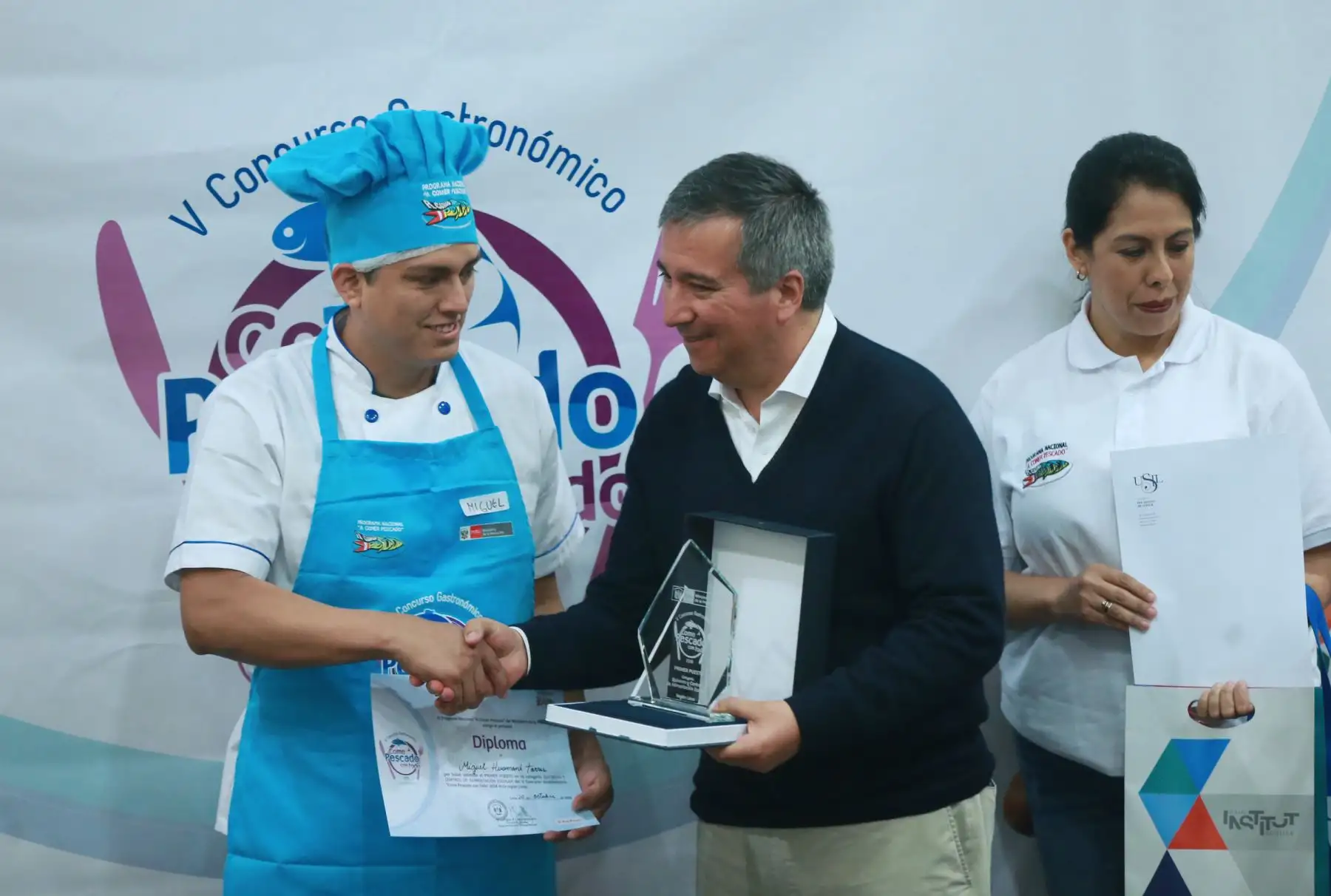 El ministro de la Producción, Raúl Pérez Reyes afirmó que el objetivo del concurso es incentivar la inclusión de preparación de pescado y pota  en comedores populares, quioscos escolares . Foto: ANDINA/Norman Córdova