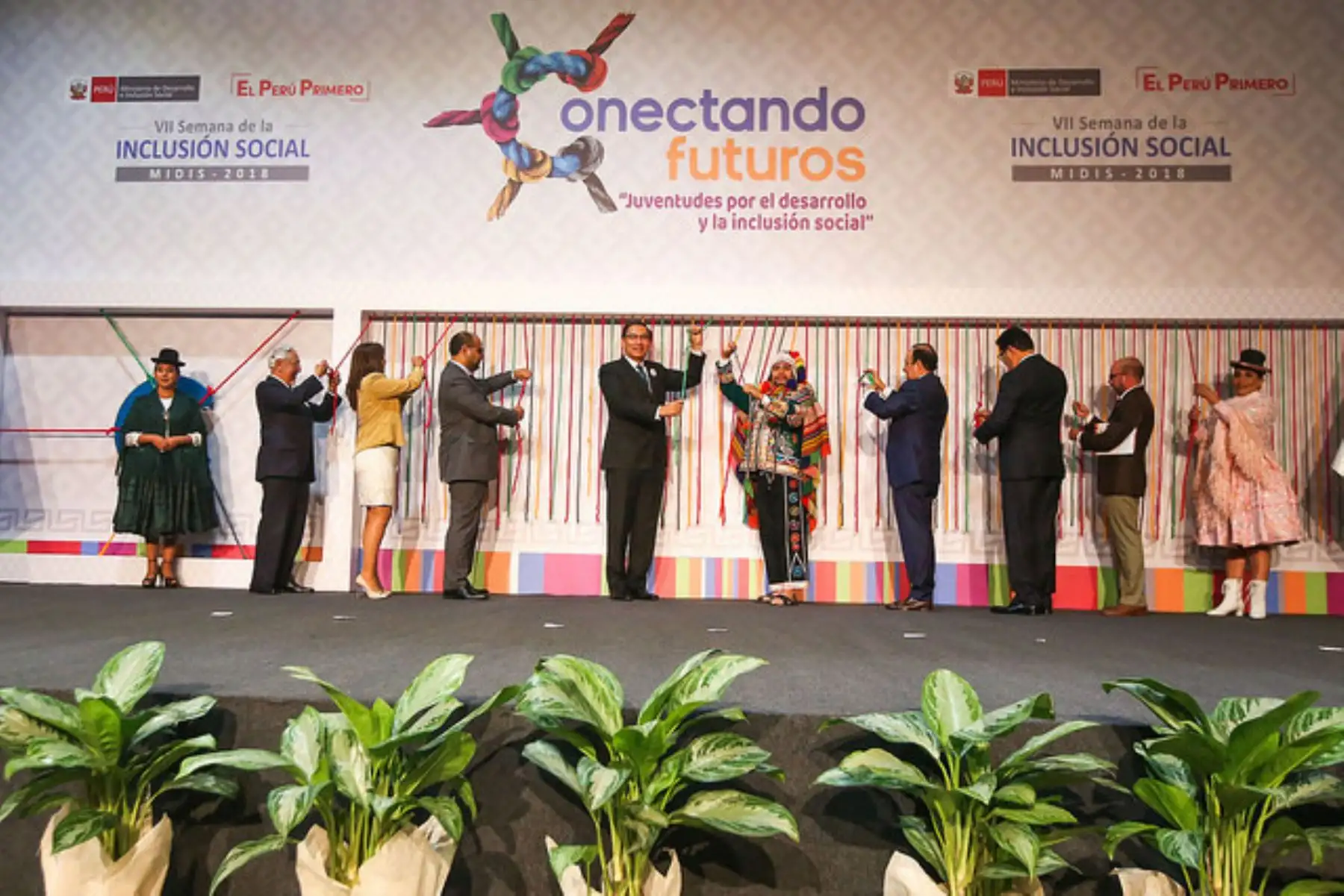 Titular del Midis inaugurando la Semana de Inclusión Social