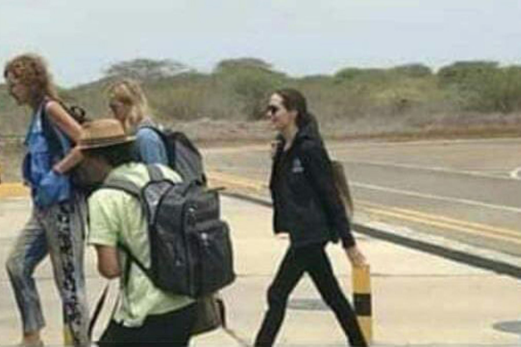 La actriz estadounidense Angelina Jolie visita arribó alrededor de las 13:00 horas al Aeropuerto Capitán FAP Pedro Canga Rodríguez de Tumbes. ANDINA/Acnur