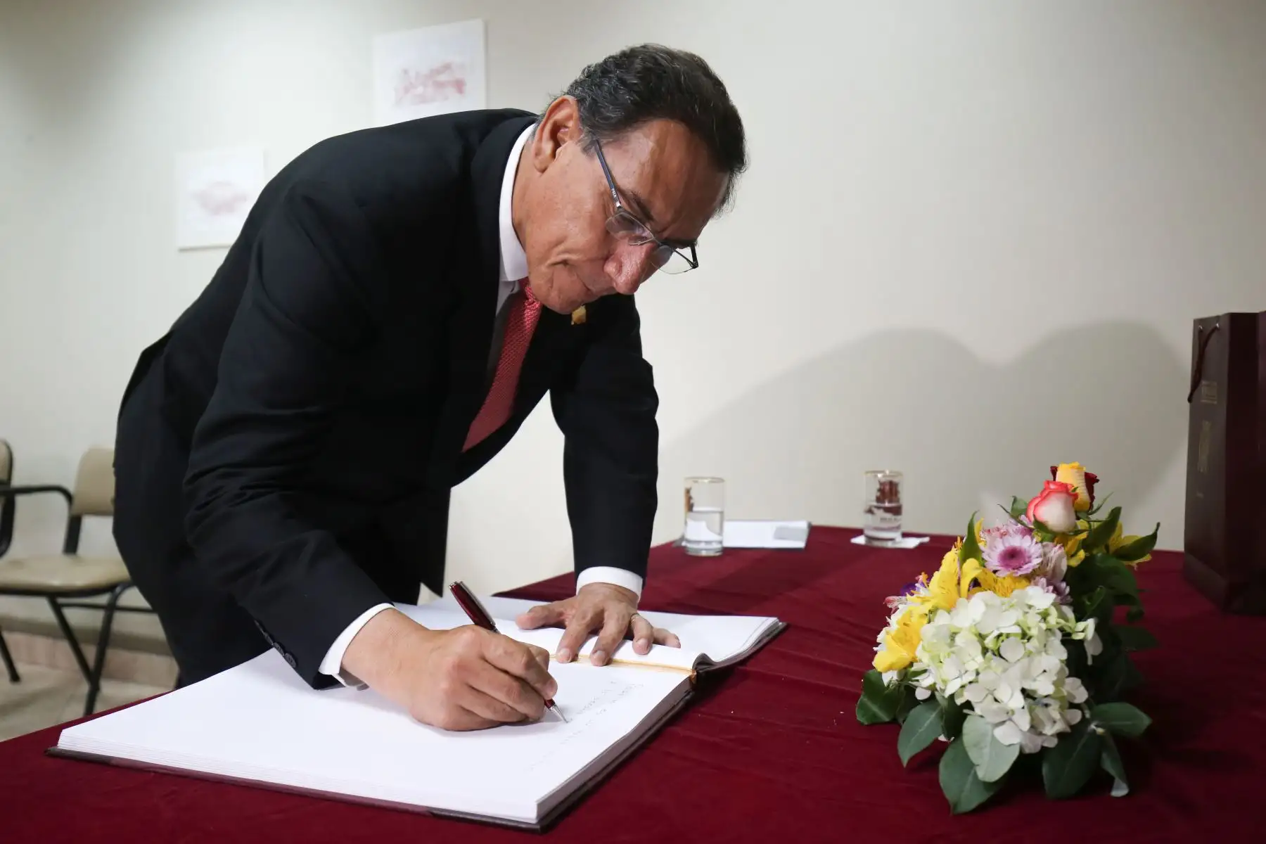 Presidente de la República, Martín Vizcarra, participa en la inauguración de la nueva infraestructura de la facultad de Odontología de la Universidad Nacional Mayor de San Marcos. Foto: ANDINA/Juan Carlos Guzmán /Prensa Presidencia