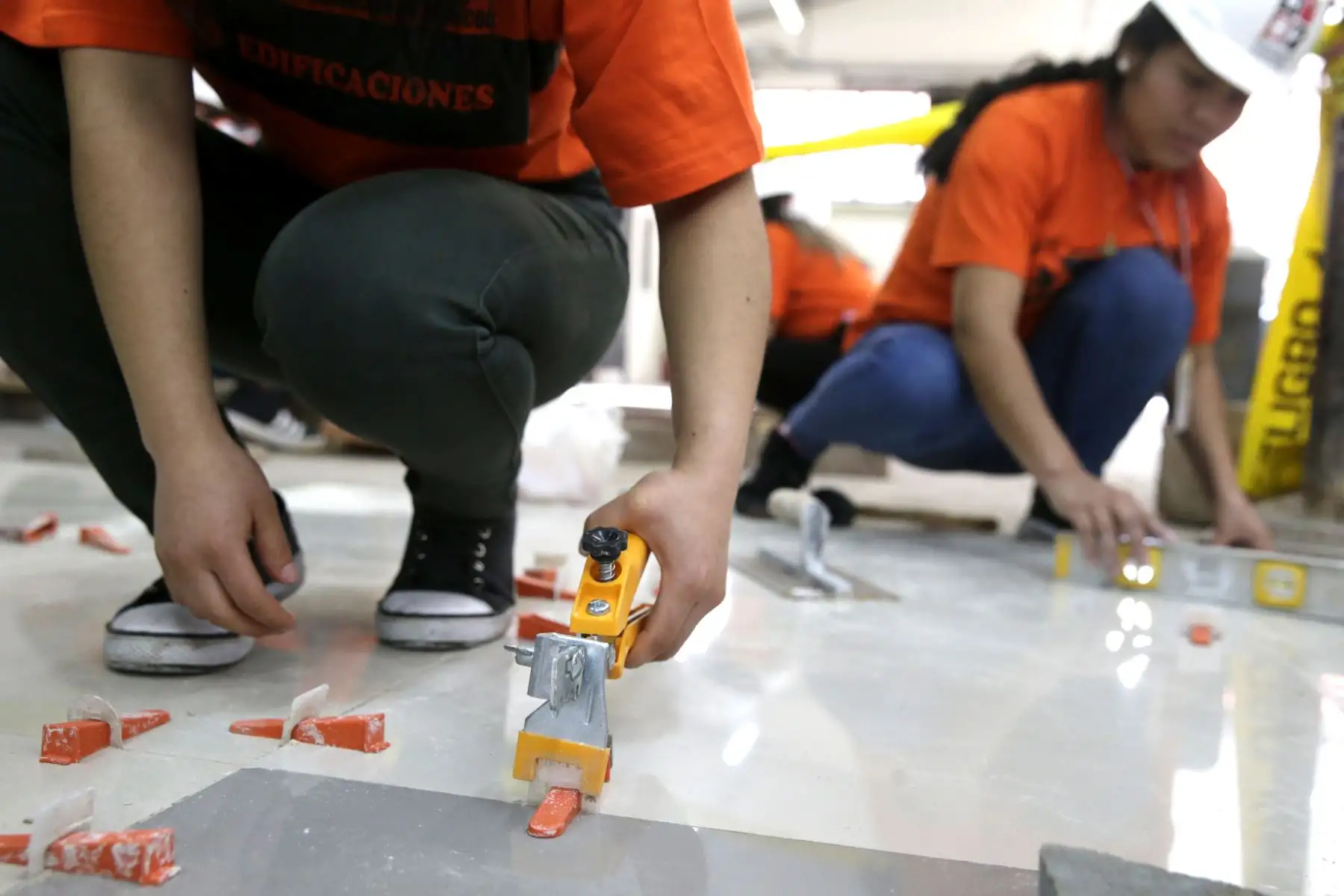 El rol de la mujer en el campo de la construcción a crecido en los últimos tiempos . Foto: ANDINA/Melina Mejía