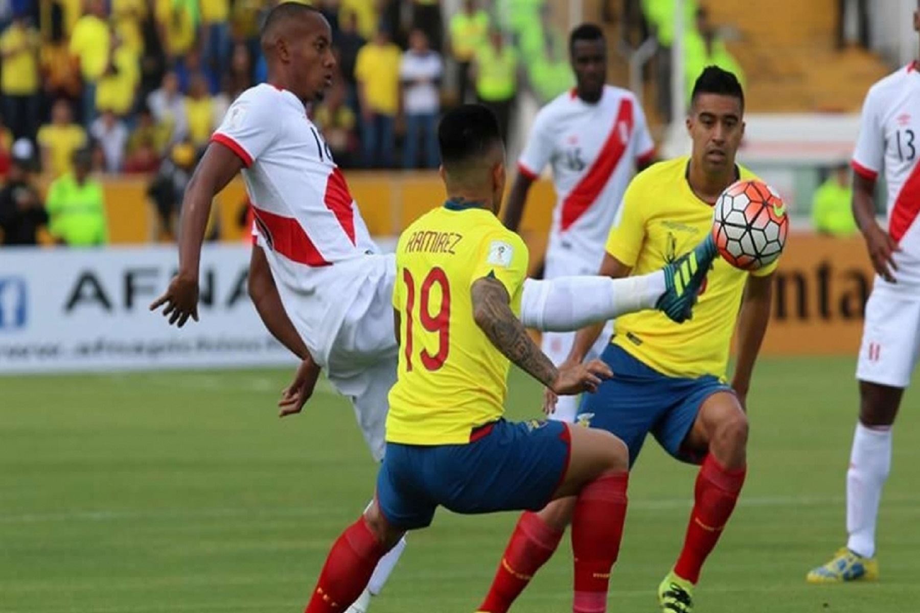 Selección peruana en Ecuador Foto: EFE