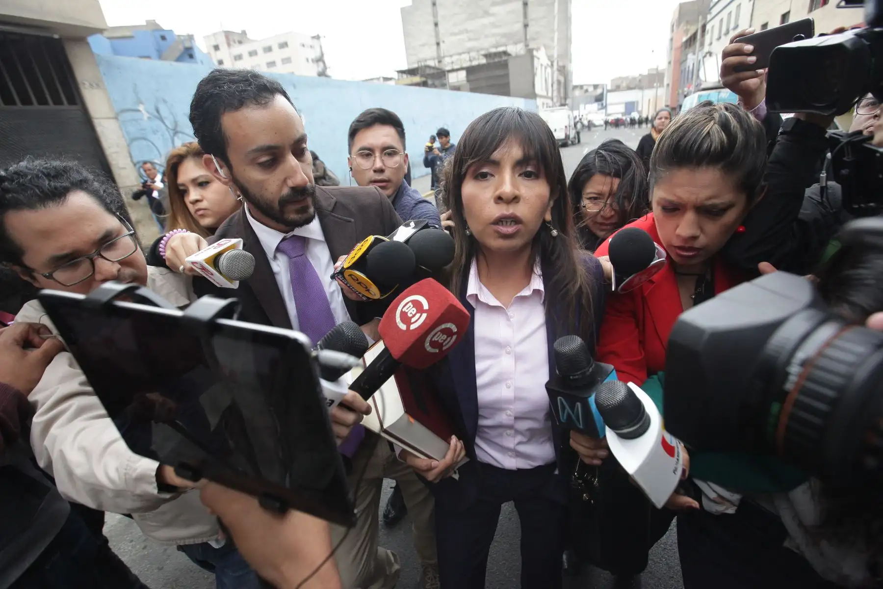 Abogada de Keiko Fujimori, Giuliana Loza declara a la prensa .Foto:ANDINA/Héctor Vinces.