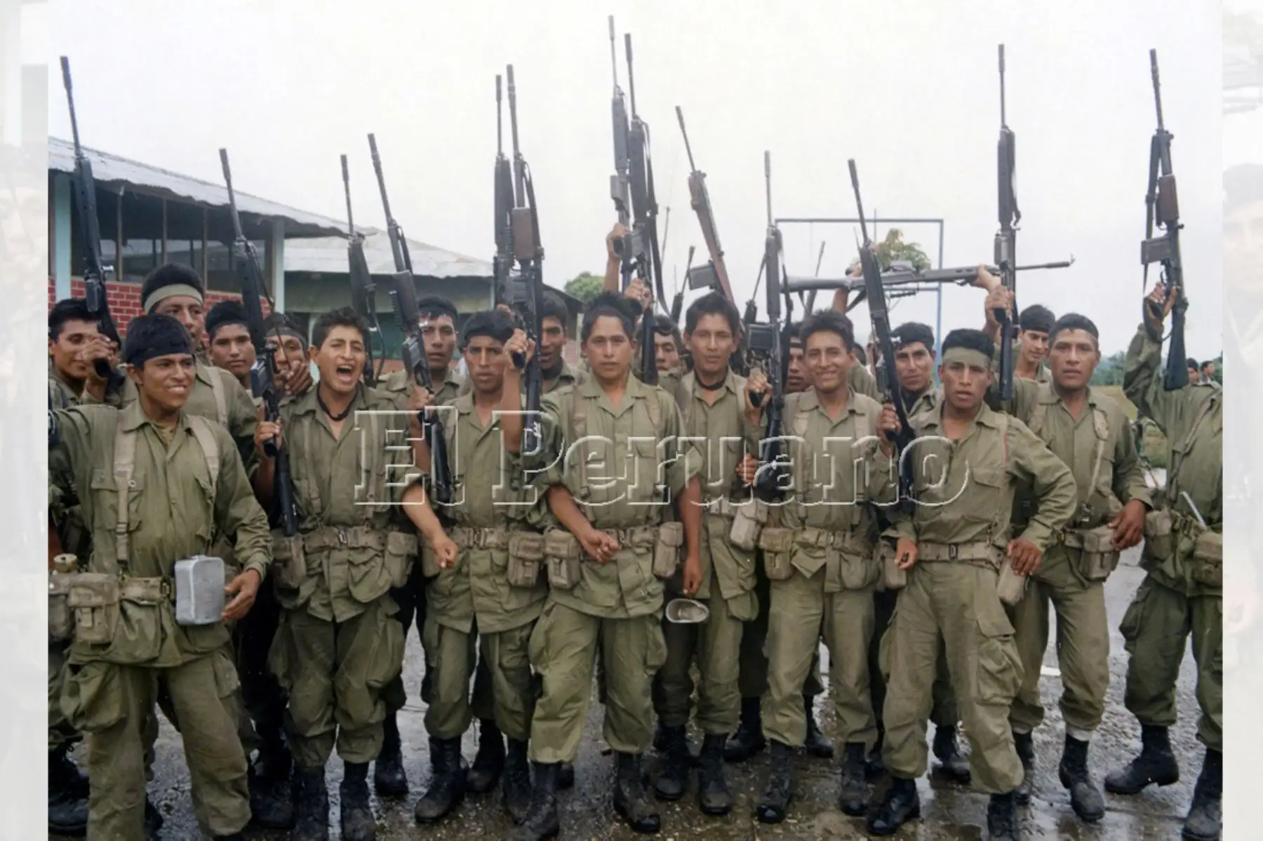 Soldados del Ejército peruano desatacados en la frontera con Ecuador (1995). Foto: Archivo Histórico de EL PERUANO