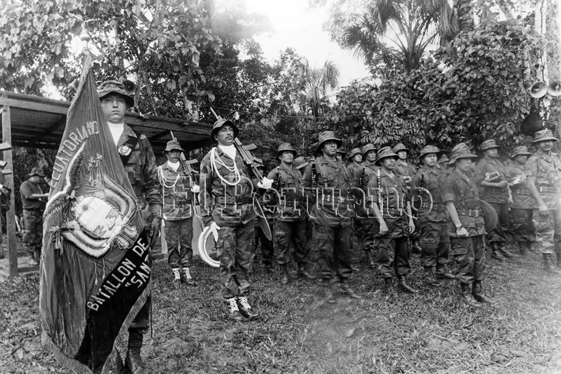 Miembros de la Misión de Observadores Militares Ecuador-Perú (MOMEP) en las etapas finales de la demarcación definitiva de la frontera entre ambos países conforme al acuerdo de paz firmado en Brasilia (1998). Foto: Archivo Histórico de EL PERUANO