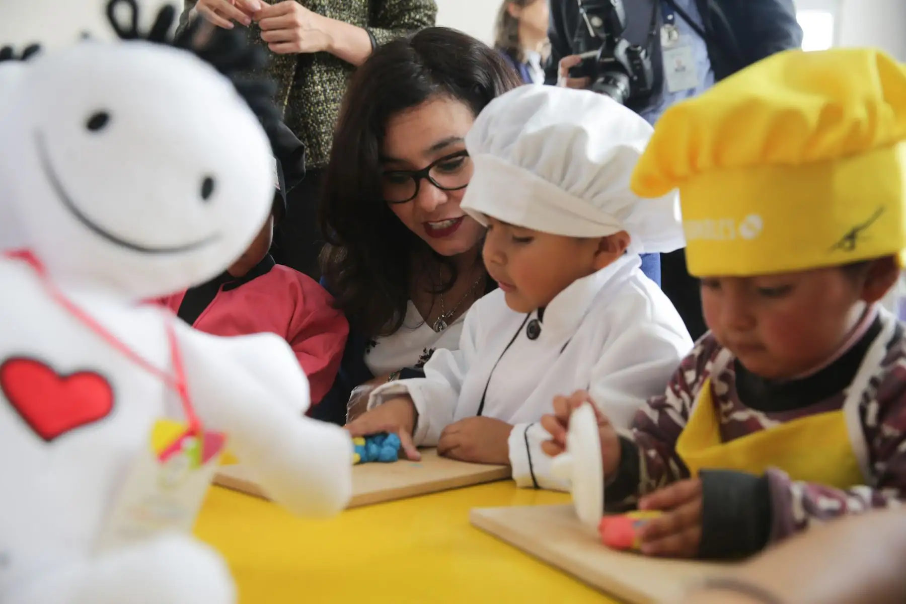 Primera dama y su homóloga ecuatoriana visitan programa Plan Toda una Vida en Quito.  Foto: ANDINA/Prensa Presidencia