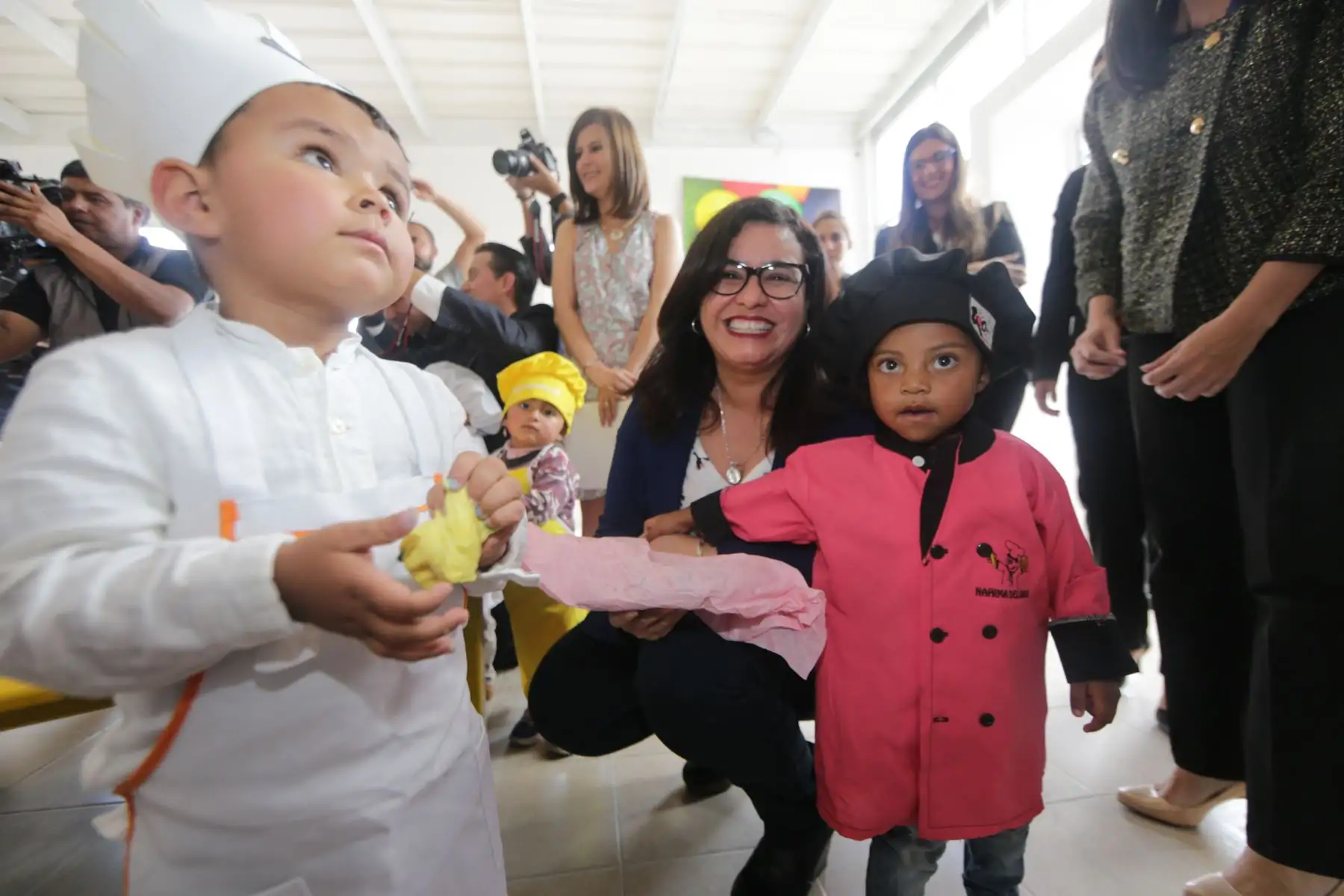 Primera dama y su homóloga ecuatoriana visitan programa Plan Toda una Vida en Quito.  Foto: ANDINA/Prensa Presidencia