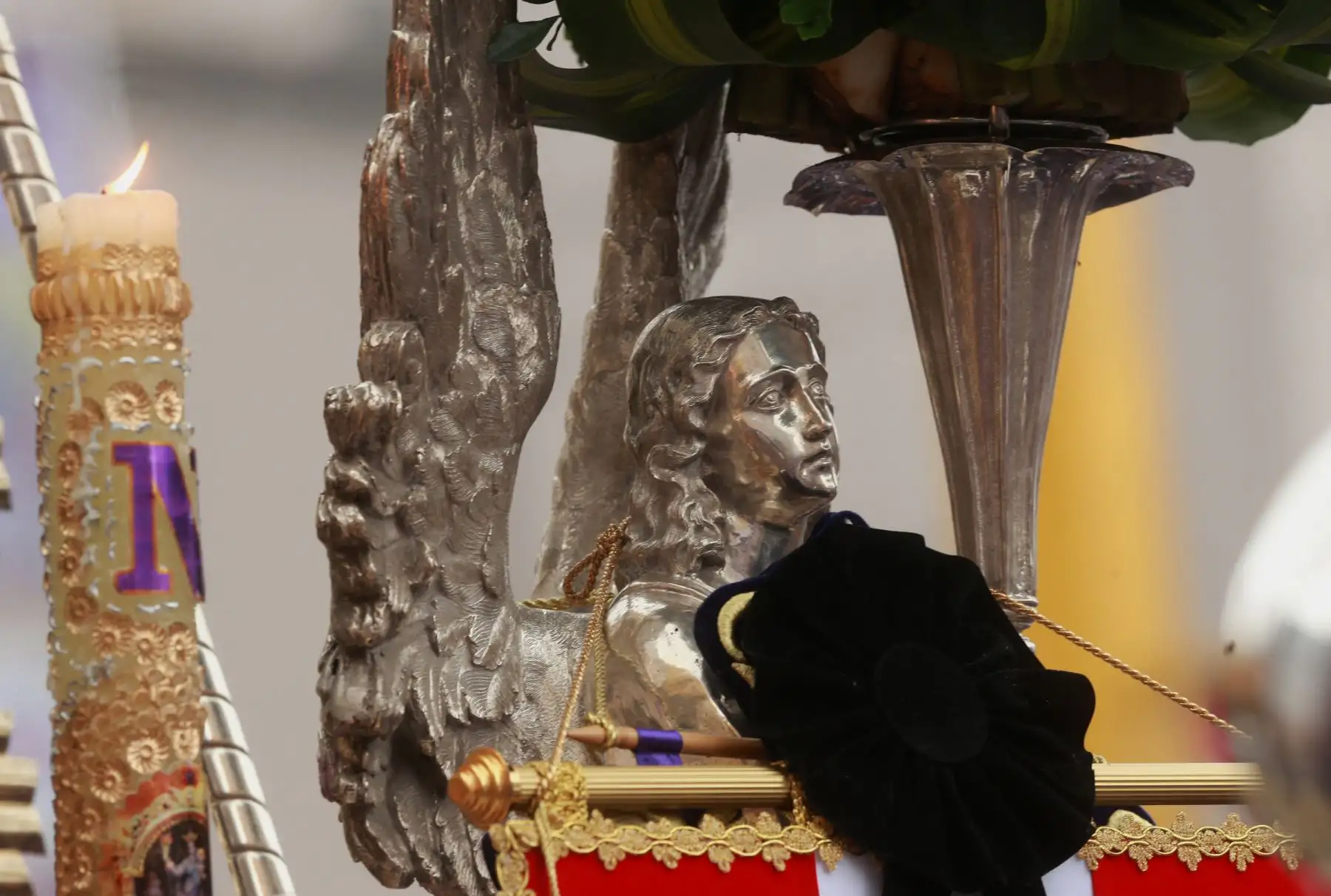 Detalles  de la sagrada anda del señor de los Milagros .Foto: ANDINA/Norman Córdova