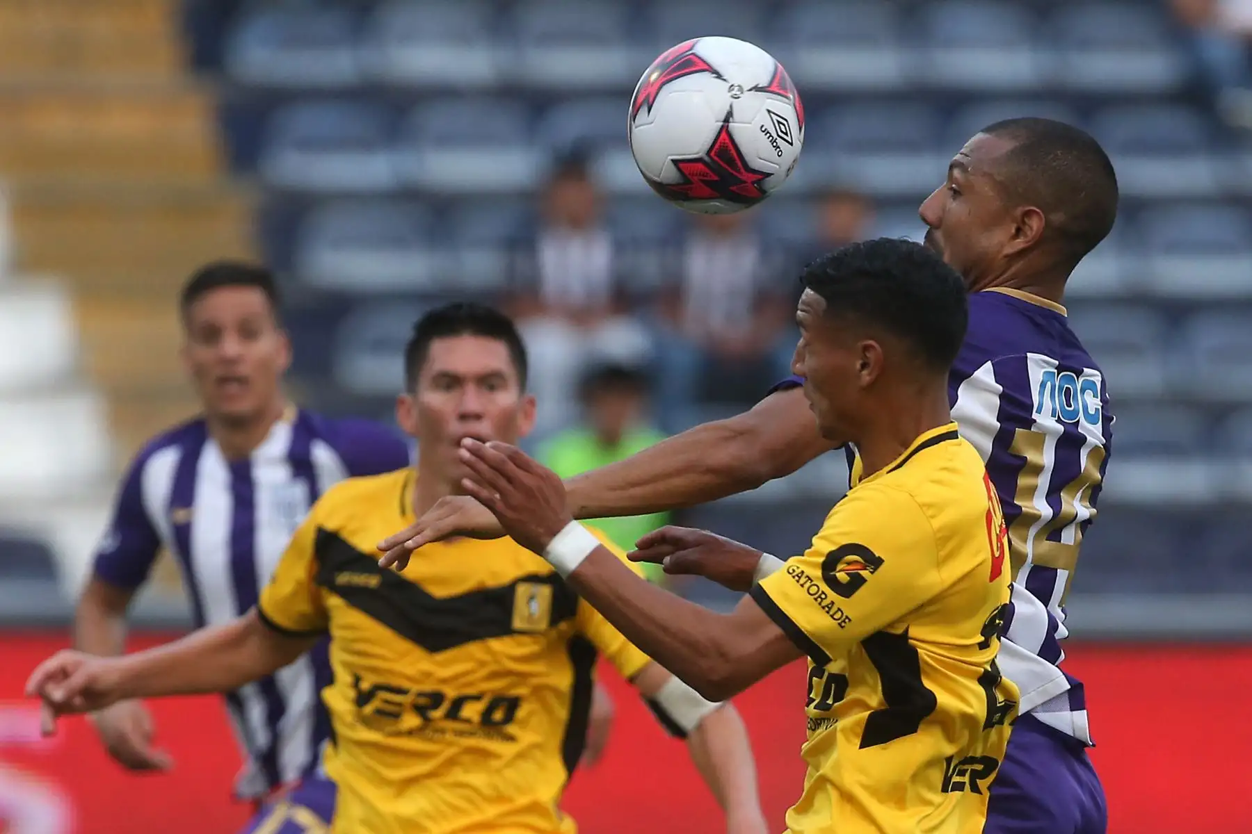 Alianza Lima ganó 2-0 a Cantolao y sigue ilusionado por el título Clausura. Foto: ANDINA/Vidal Tarqui