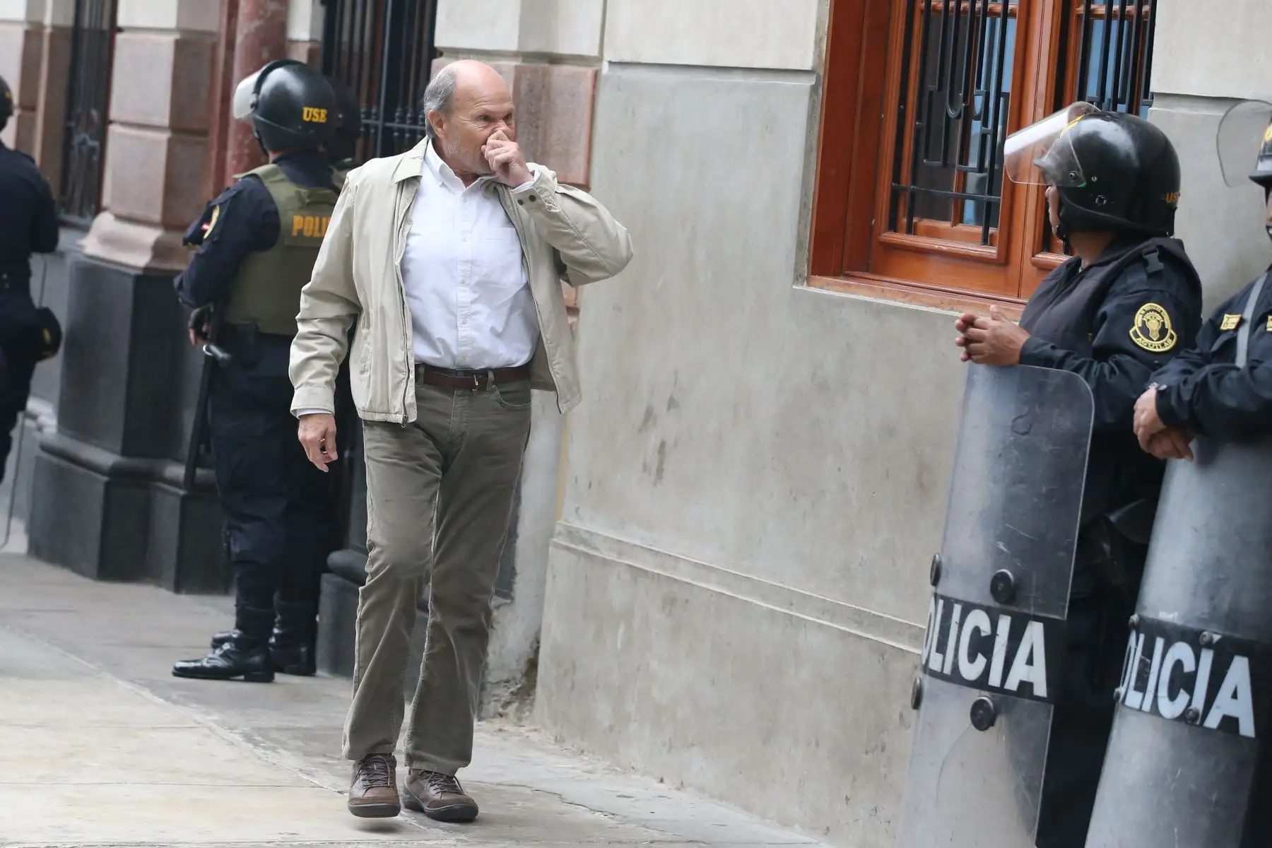 El exministro Augusto Bedoya, acude al quinto día de audiencia de prisión preventiva contra Keiko Fujimori. Foto: ANDINA/Vidal Tarqui