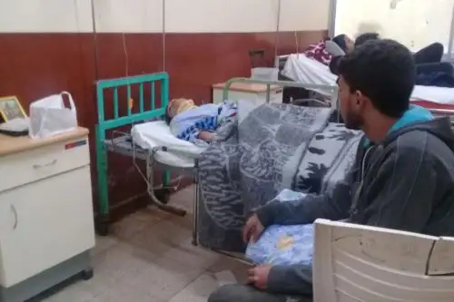 Los heridos del accidente de tránsito en la Panamericana Norte son atendidos en el hospital La Caleta de Chimbote. ANDINA