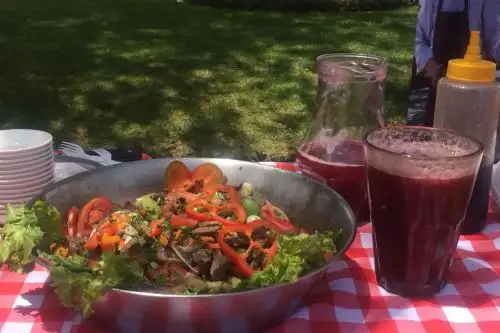 Arequipeños y turistas podrán saborear platos típicos como el soltero de queso, rocoto relleno, sarza de sencca, locro de pecho y ají de calabaza durante el Festiva de la Picantería en Cayma.