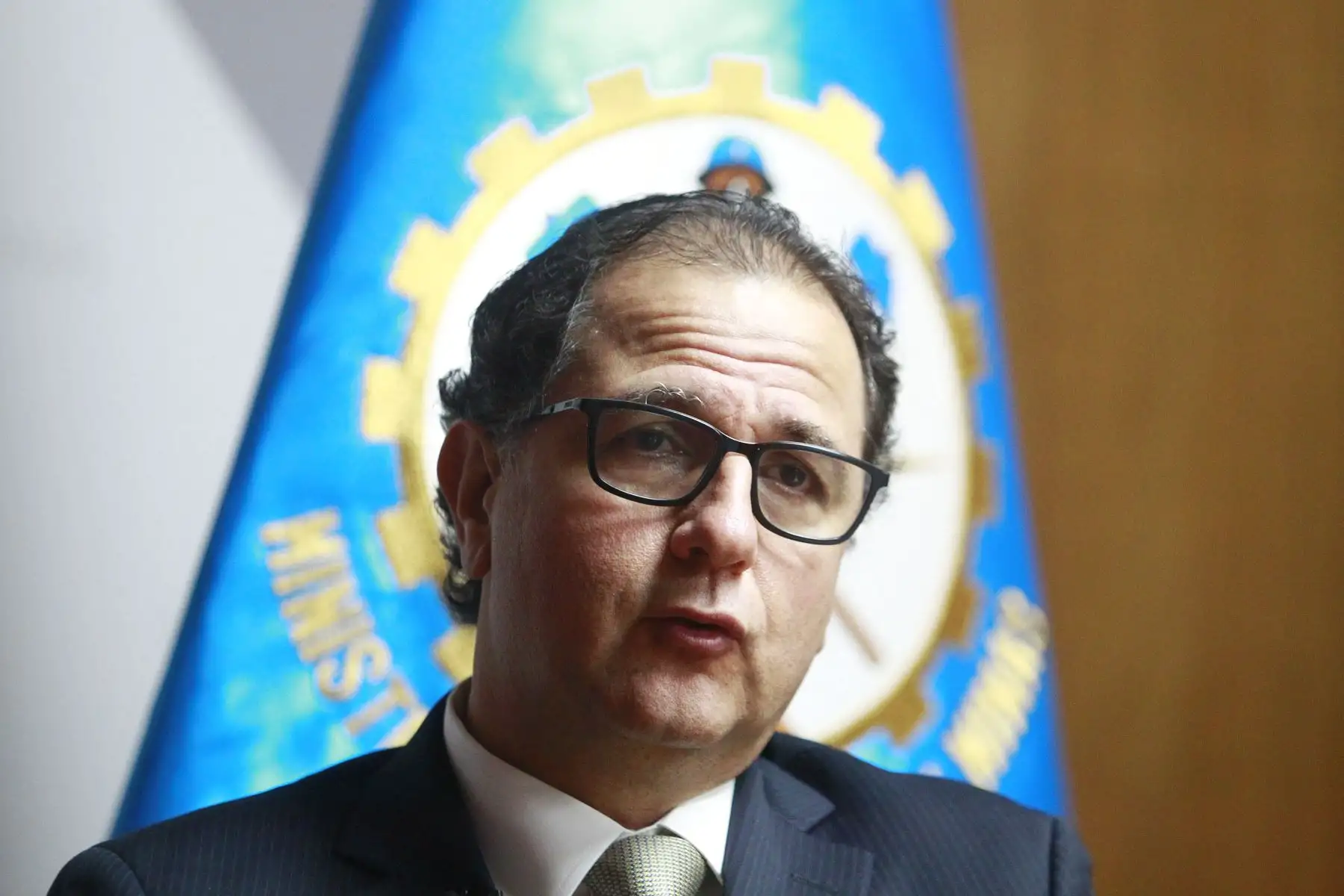 Ministro de Energía y Minas, Francisco Ísmodes. ANDINA/Eddy Ramos