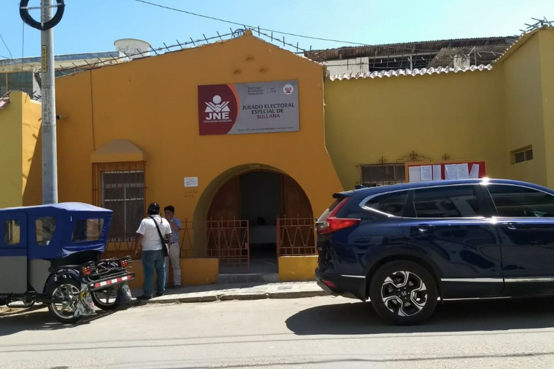 ANDINAJurado Electoral Especial de Sullana multó a dos excandidatos por infringir normas electorales en Ayabaca, en Piura. ANDINA