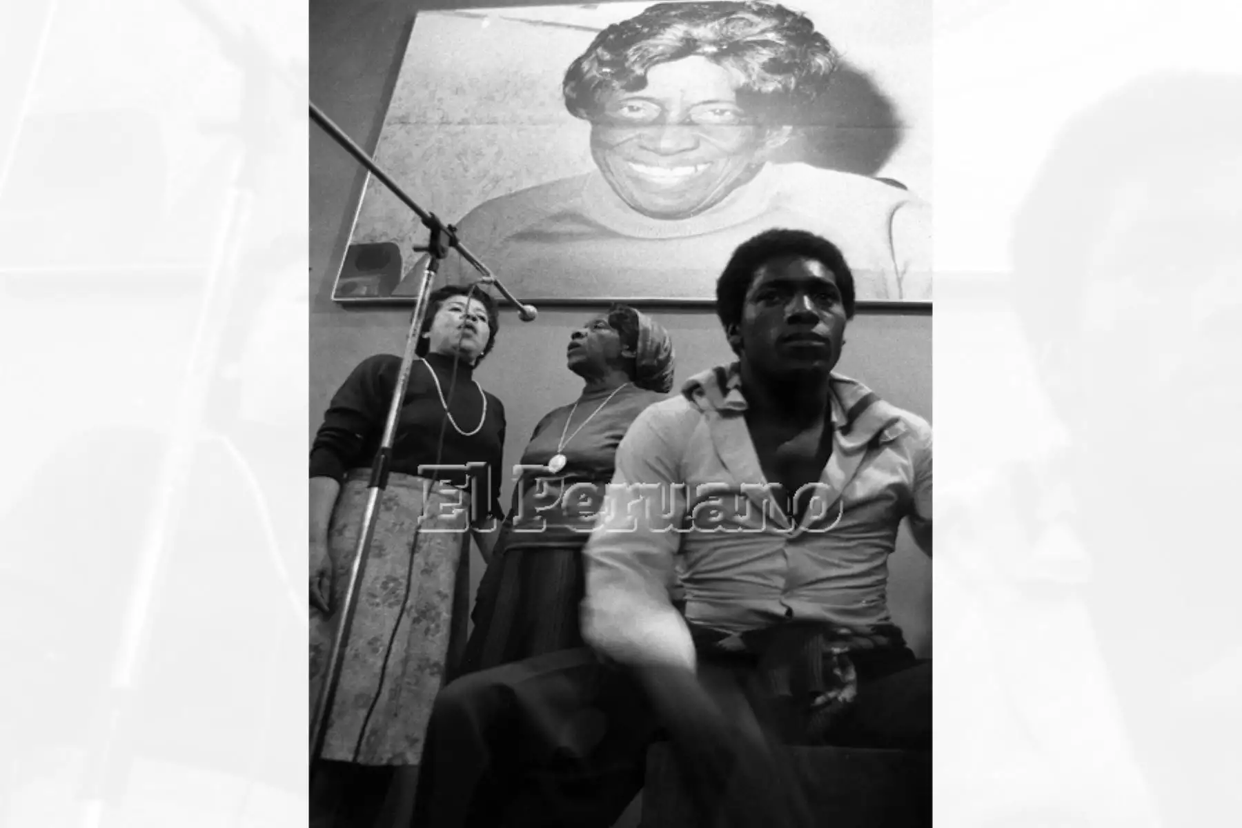 Cantantes criollas  en la peña La Valentina (1977).  Foto: Archivo Histórico de EL PERUANO / Leoncio Mariscal
