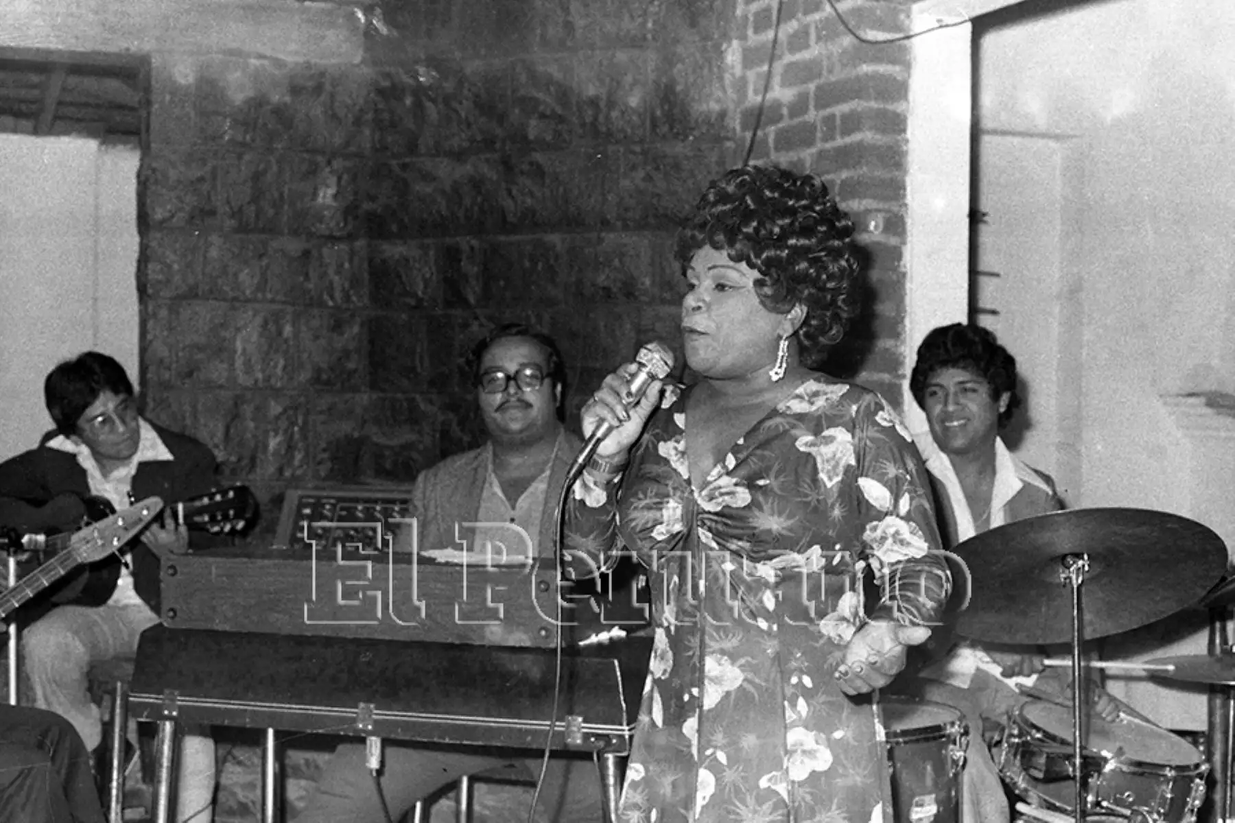 Lucila Campos en la peña "La Palizada" (1978).  Foto: Archivo Histórico de EL PERUANO / José Risco