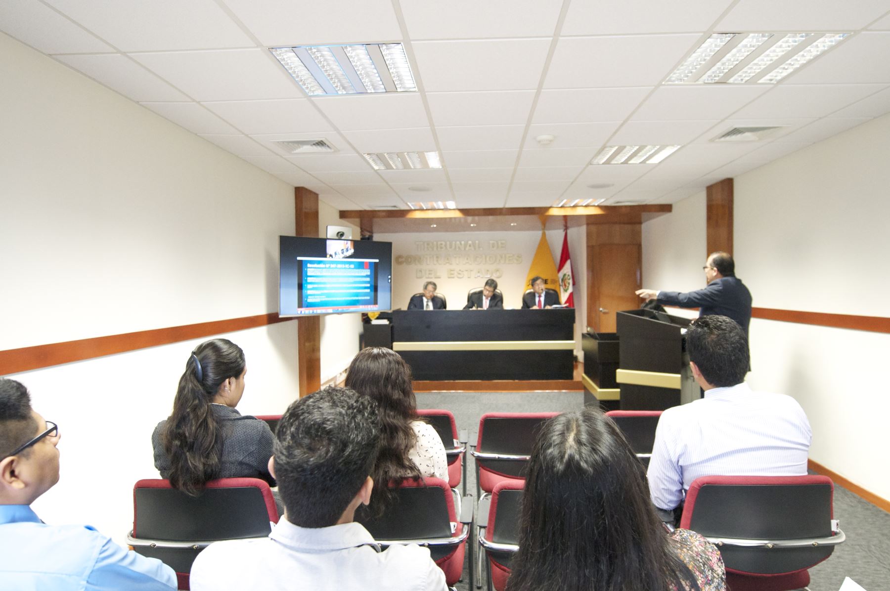 Audiencia del Tribunal de Contrataciones con el Estado del OSCE, por servicio de agua potable de Chicama, se transmitirá en vivo.