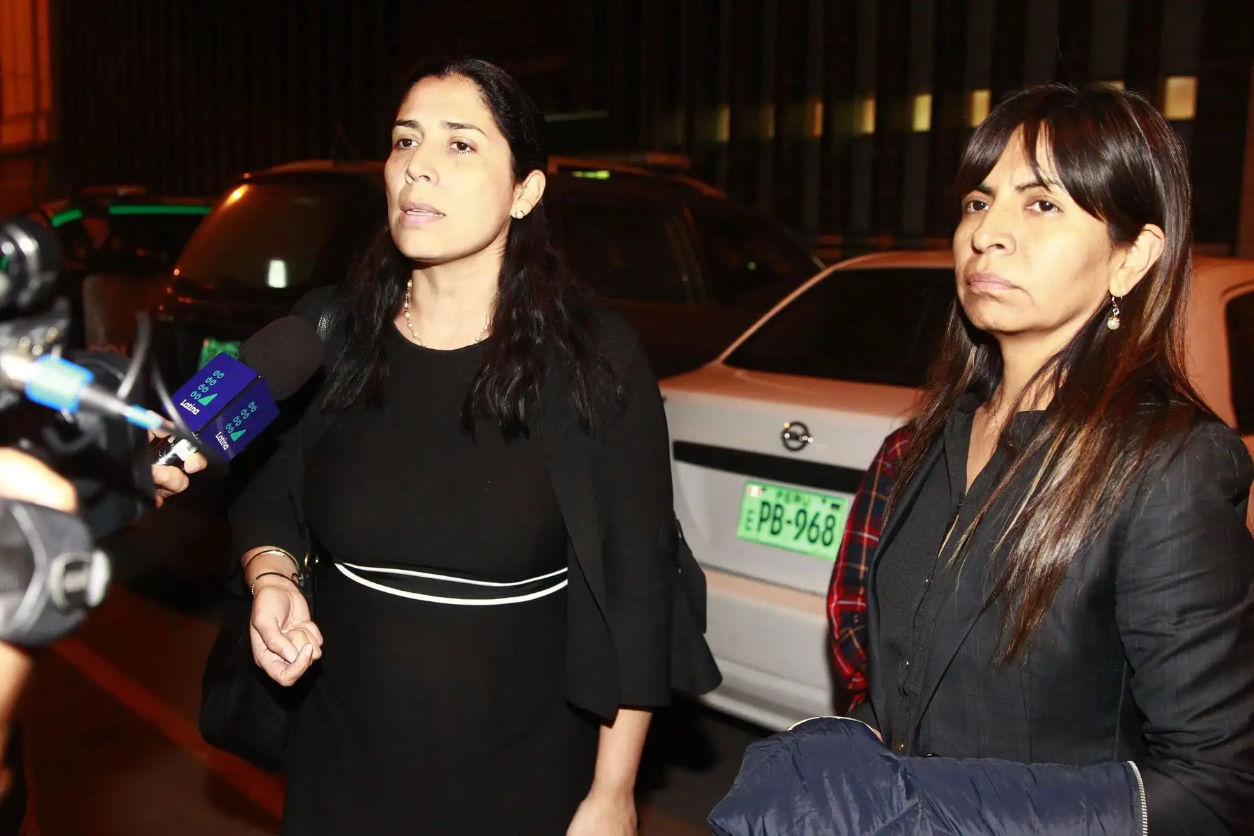 Congresista Ursula Letona y abogada Giuliana Loza visitan la Carceleta de Palacio de Justicia donde esta detenida Keiko Fujimori.Foto: ANDINA/Eddy Ramos