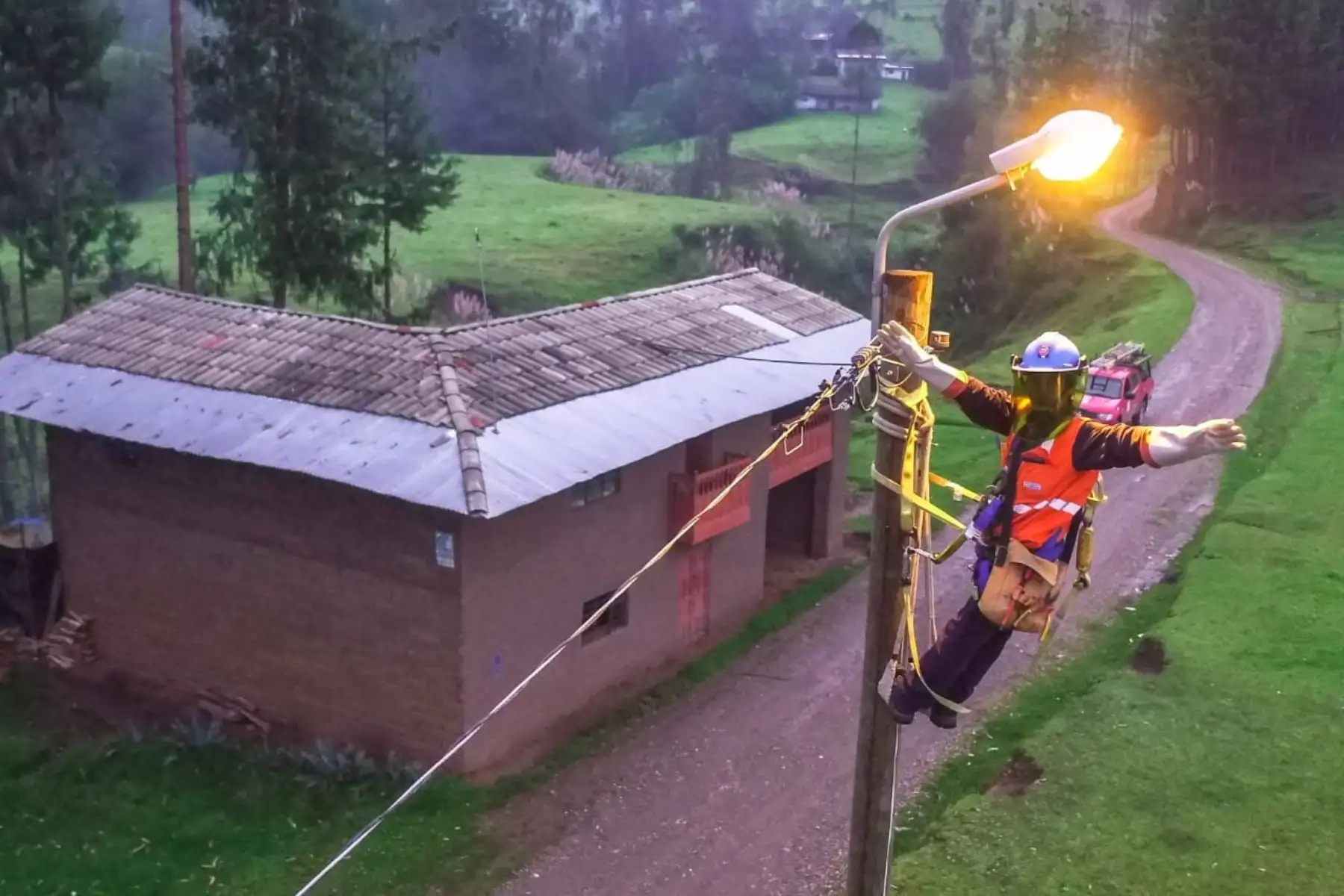 Electrificación rural. ANDINA/Difusión