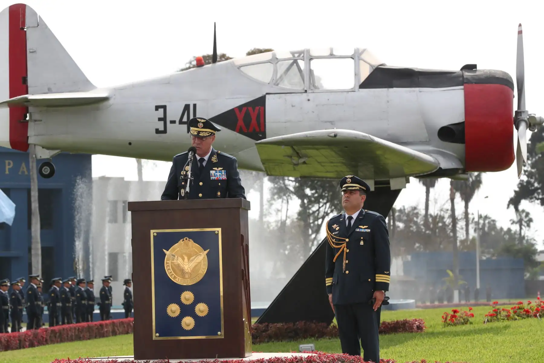Ministro José Huerta encabeza la ceremonia de reconocimiento del teniente general FAP Rodolfo García Esquerre, como comandante general de la Fuerza Aérea del Perú. Foto: ANDINA/Mindef