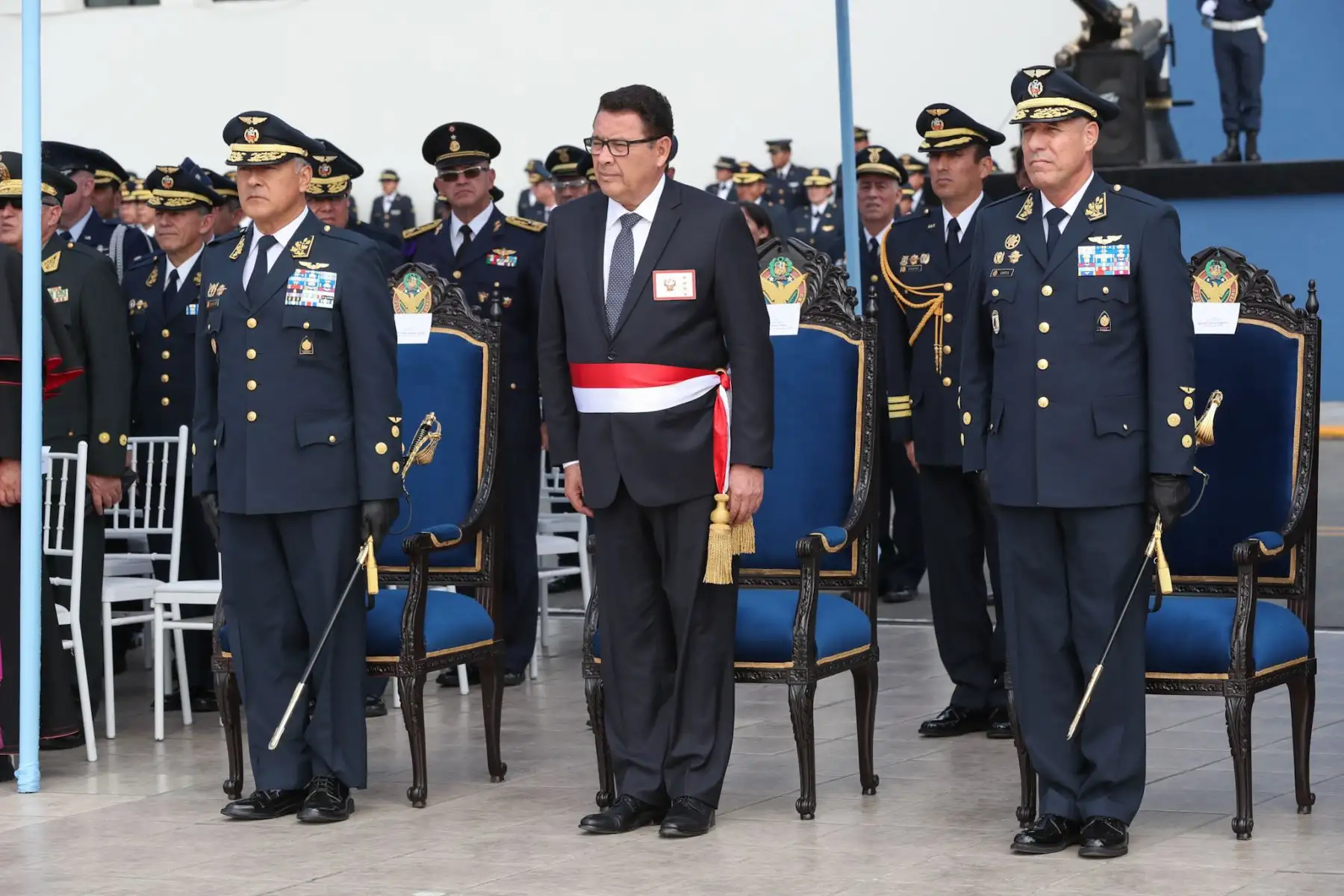 Ministro José Huerta encabeza la ceremonia de reconocimiento del teniente general FAP Rodolfo García Esquerre, como comandante general de la Fuerza Aérea del Perú. Foto: ANDINA/Mindef