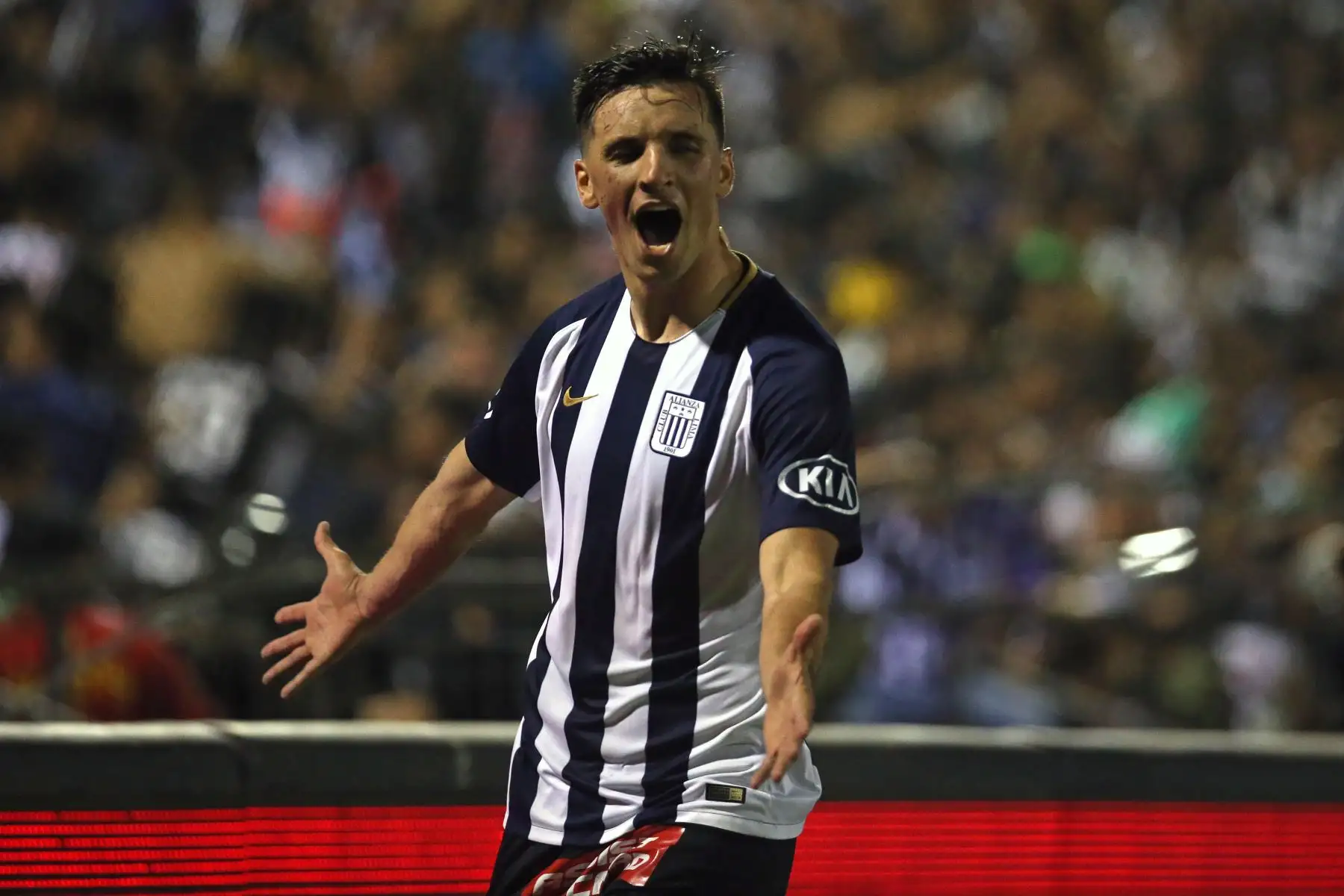 Alianza Lima gana 2 - 1 a Universitario con goles de Godoy y Affonso. Foto: ANDINA/Vidal Tarqui
