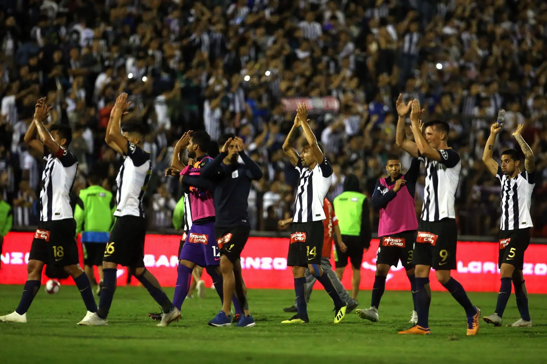 Alianza Lima gana 2 - 1 a Universitario con goles de Godoy y Affonso. Foto: ANDINA/Vidal Tarqui