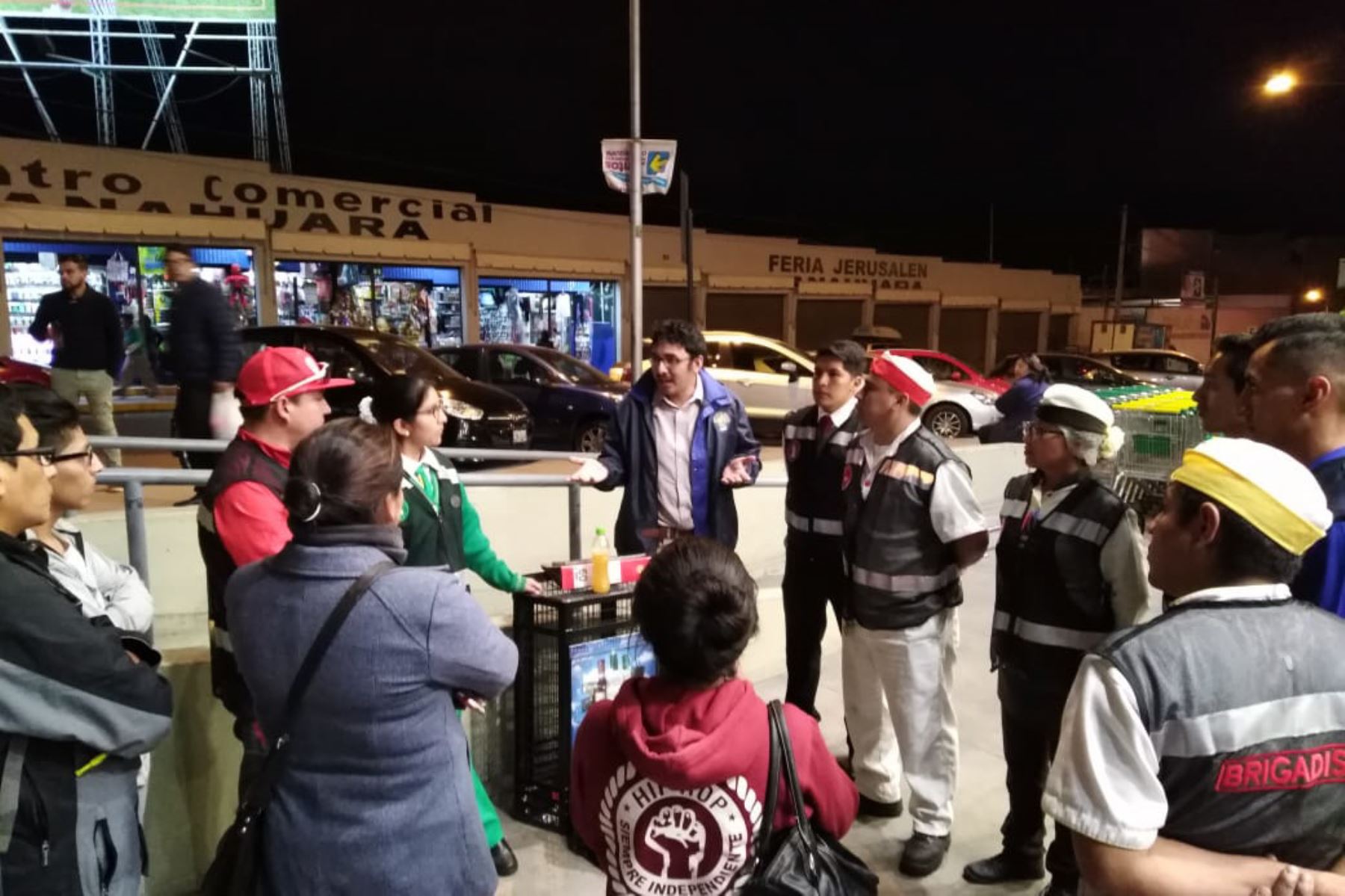 Miles de pobladores de Arequipa participaron en el simulacro nocturno que tuvo cuatro escenarios. Foto: Municipalidad Provincial de Arequipa.