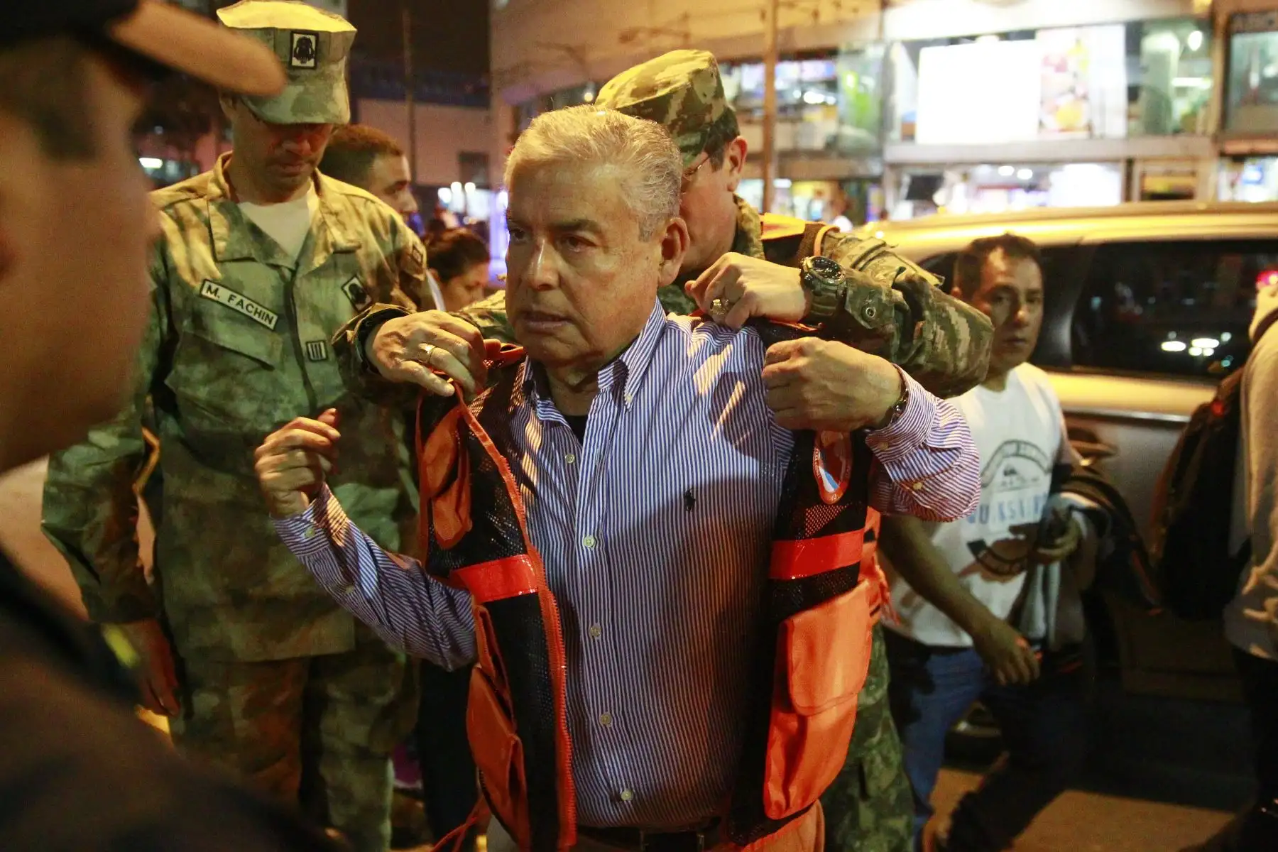 El Primer Ministro César Villanueva y el ministro de Defensa José Huerta supervisan el  Simulacro Nocturno de Sismo .Foto: ANDINA/Eddy Ramos