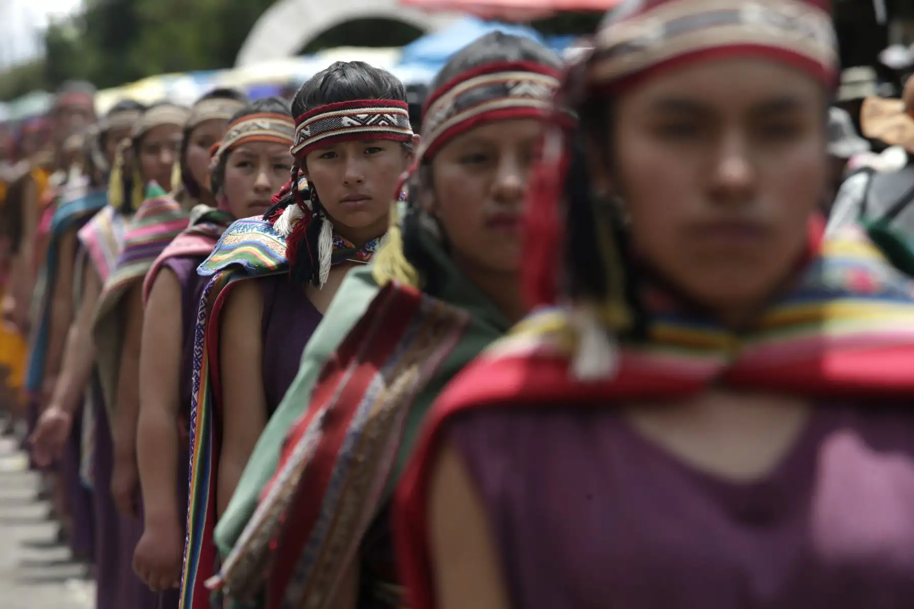 Un centenar de jovenes participaron de la representación, en la foto se muestra a las Virgenes del Sol, que acompañaron a Manco Capac y Mama Ocllo durante su recorrido. Foto: ANDINA/Melina Mejía