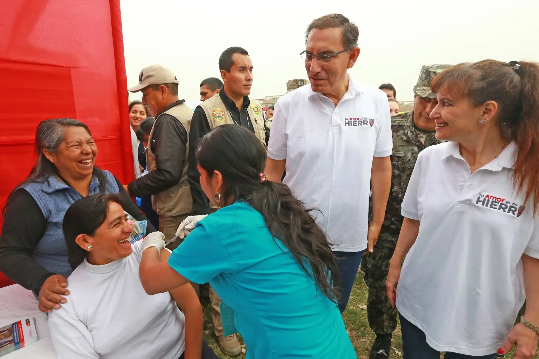 El jefe de Estado, Martín Vizcarra, dará inicio a la campaña nacional “Amor de Hierro” que tiene como propósito educar y llamar la atención de los ciudadanos en la prevención y reducción de los índices de anemia en el país. Esta importante iniciativa contará con la participación de ocho ministros de Estado. Foto: ANDINA/Carlos Lezama/Prensa Presidencia