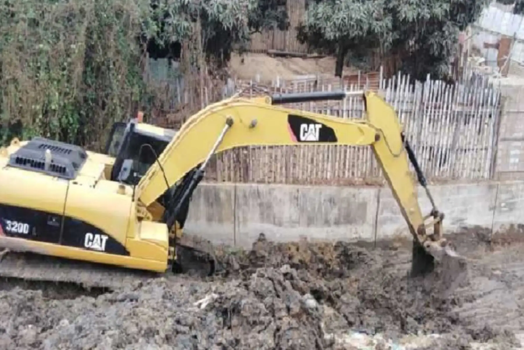 Minagri: culminan labores de descolmatación en distritos de Tumbes
