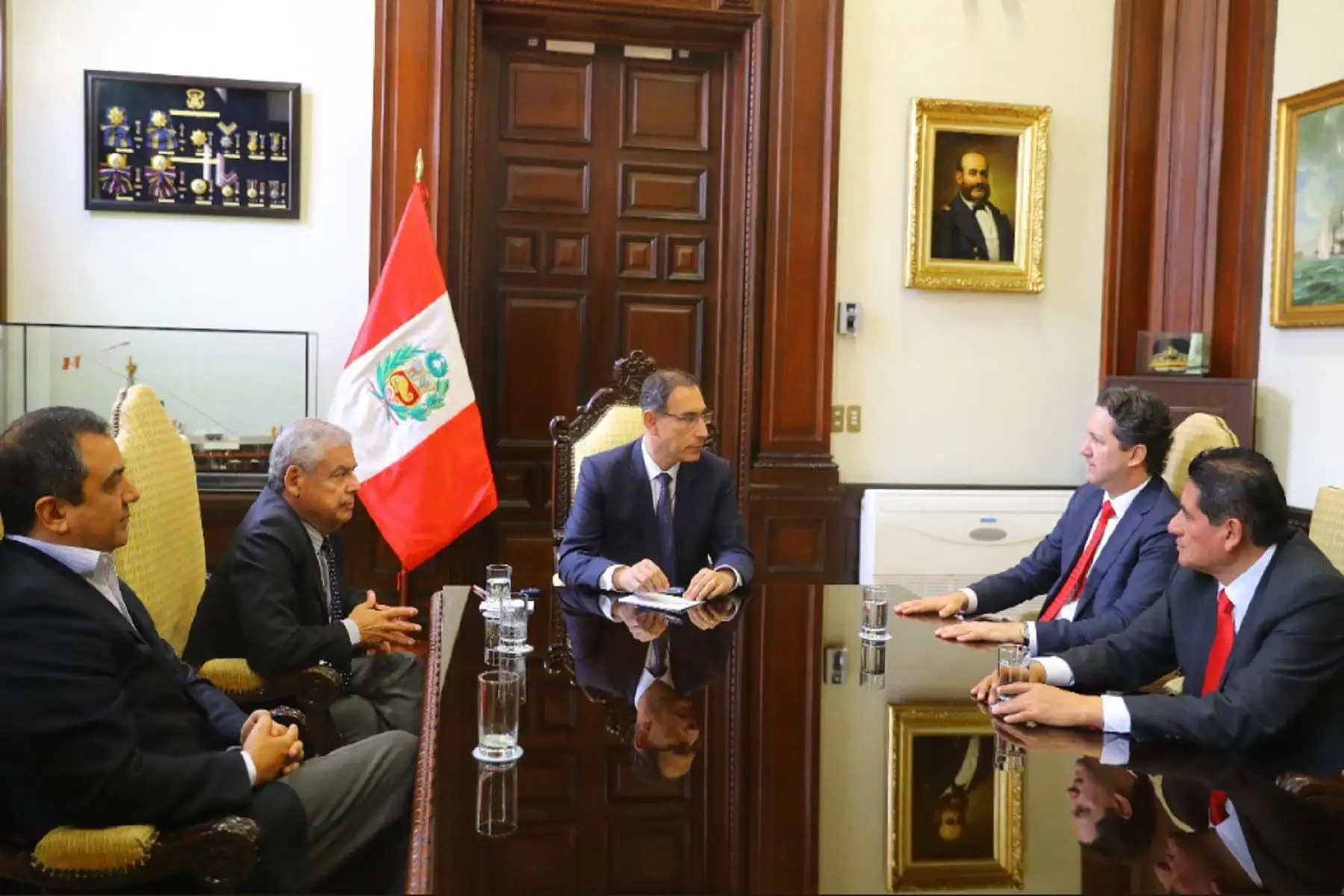 Presidente Martín Vizcarra se reunió con Daniel Salaverry.