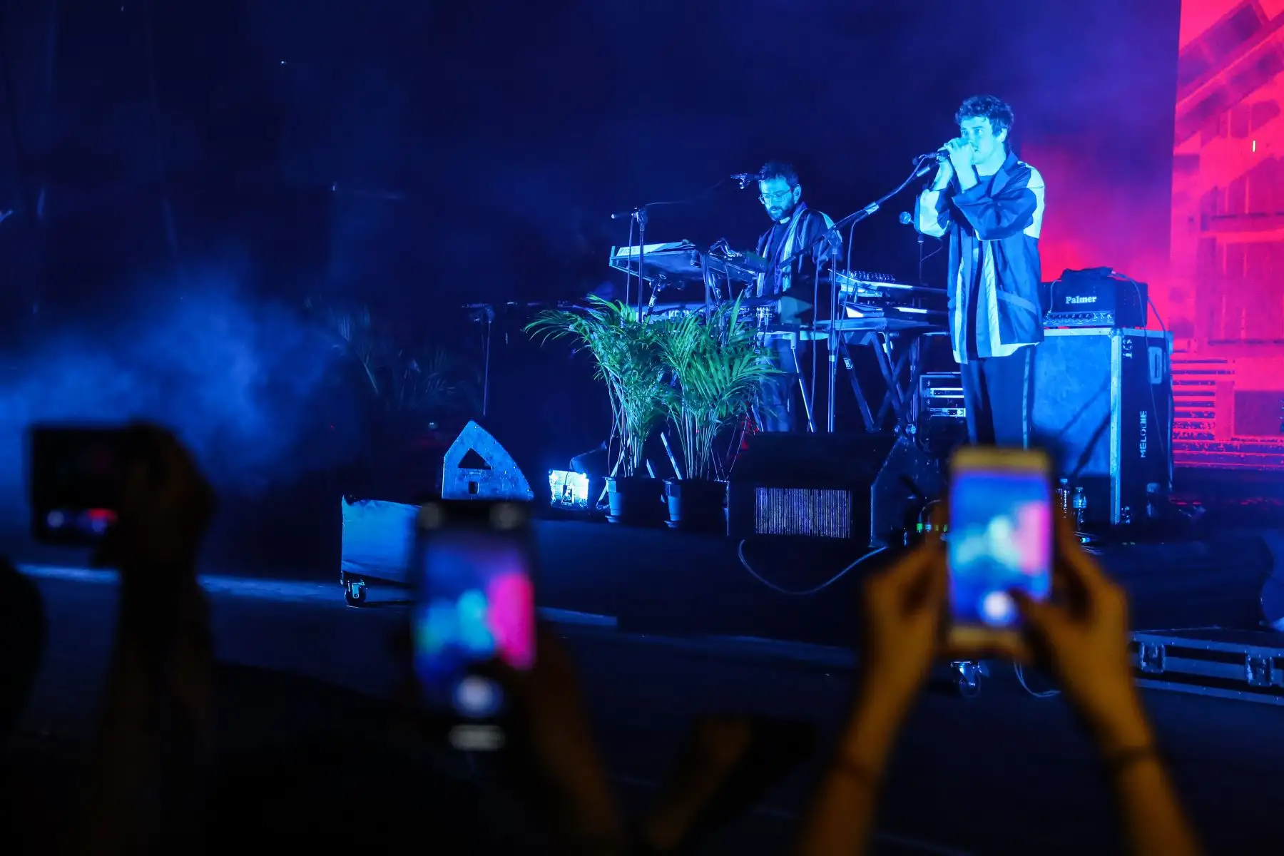 Presentación dela banda MGMT, en la primera edición del  Veltrac Music Festival (VMF) que se realizó en el parque de la exposición y que contó con dos escenario para artistas nacionales e internacionales. Foto: ANDINA/Andrés Valle
