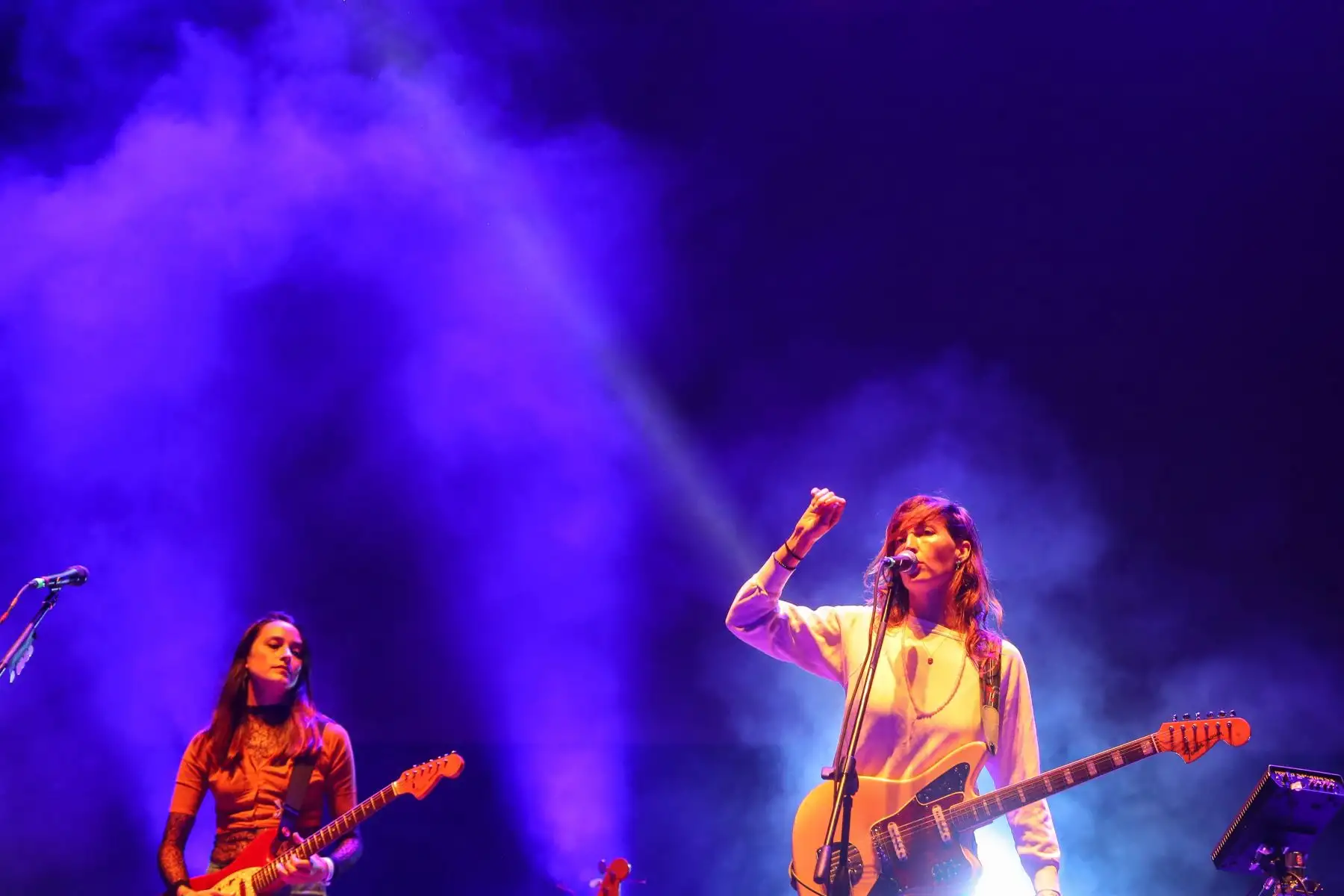 Presentación dela banda Warpaint, en la primera edición del  Veltrac Music Festival (VMF) que se realizó en el parque de la exposición y que contó con dos escenario para artistas nacionales e internacionales. Foto: ANDINA/Andrés Valle