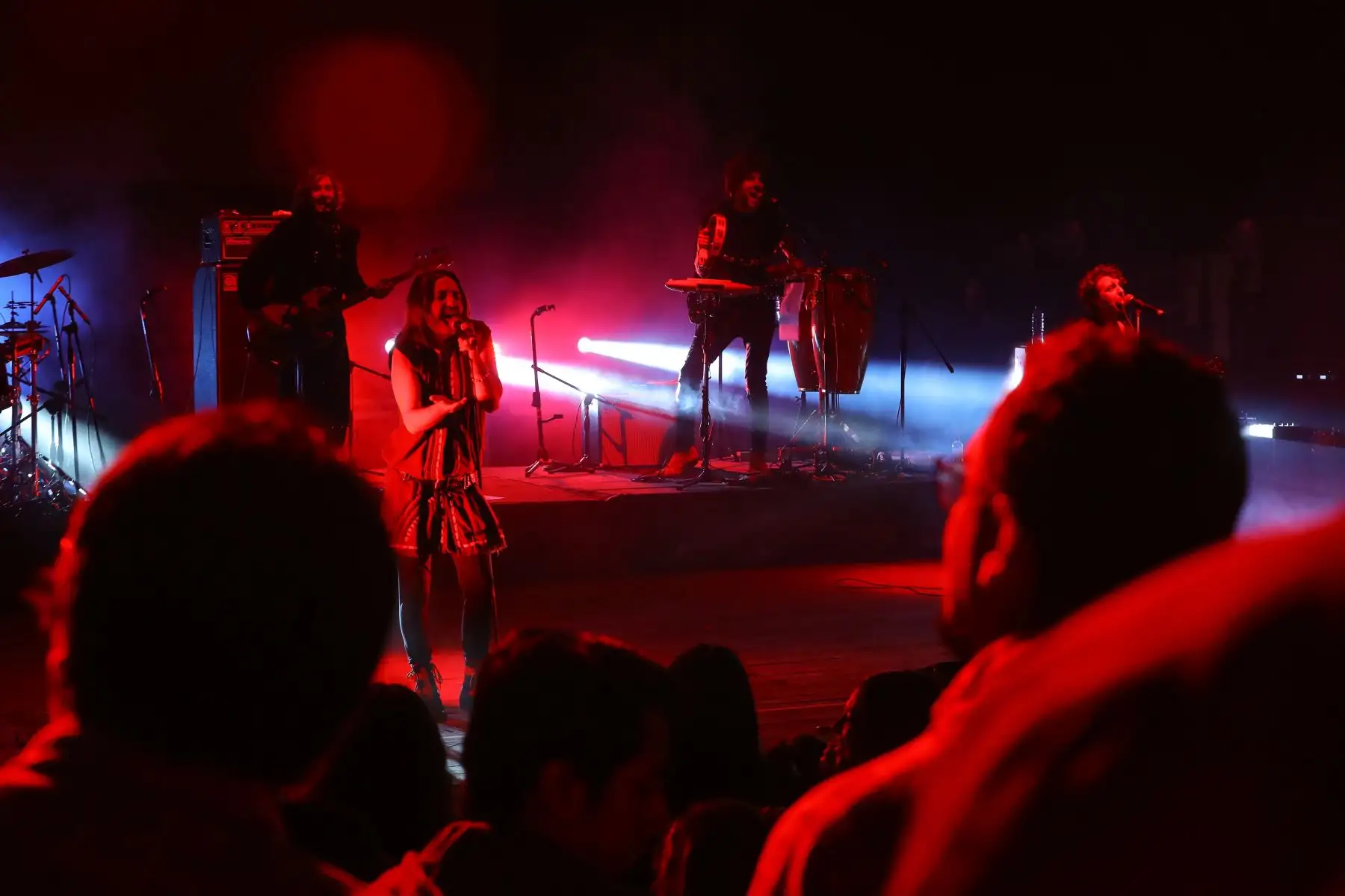 Presentación de la banda argentina Babasonicos, en la primera edición del  Veltrac Music Festival (VMF) que se realizó en el parque de la exposición y que contó con dos escenario para artistas nacionales e internacionales. Foto: ANDINA/Andrés Valle