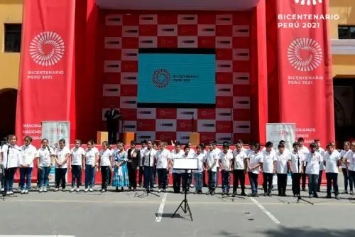 Ica vive ambiente festivo por lanzamiento de la Agenda Bicentenario.
